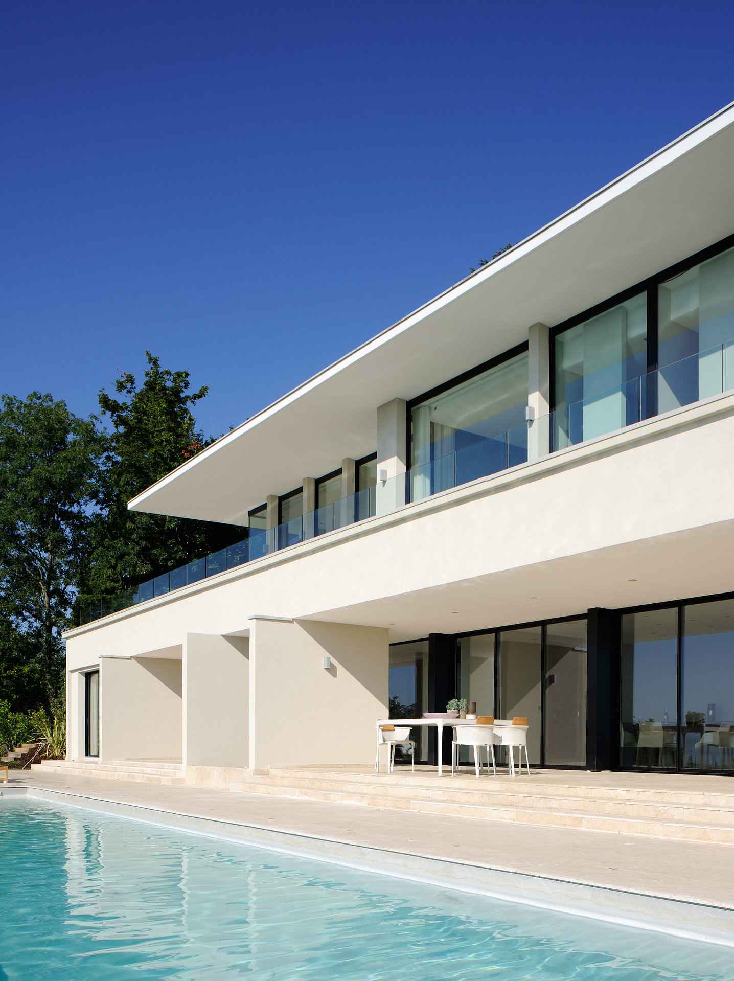 Villa 2  - Translation missing: en.helpers.application.image_tag.default_alt