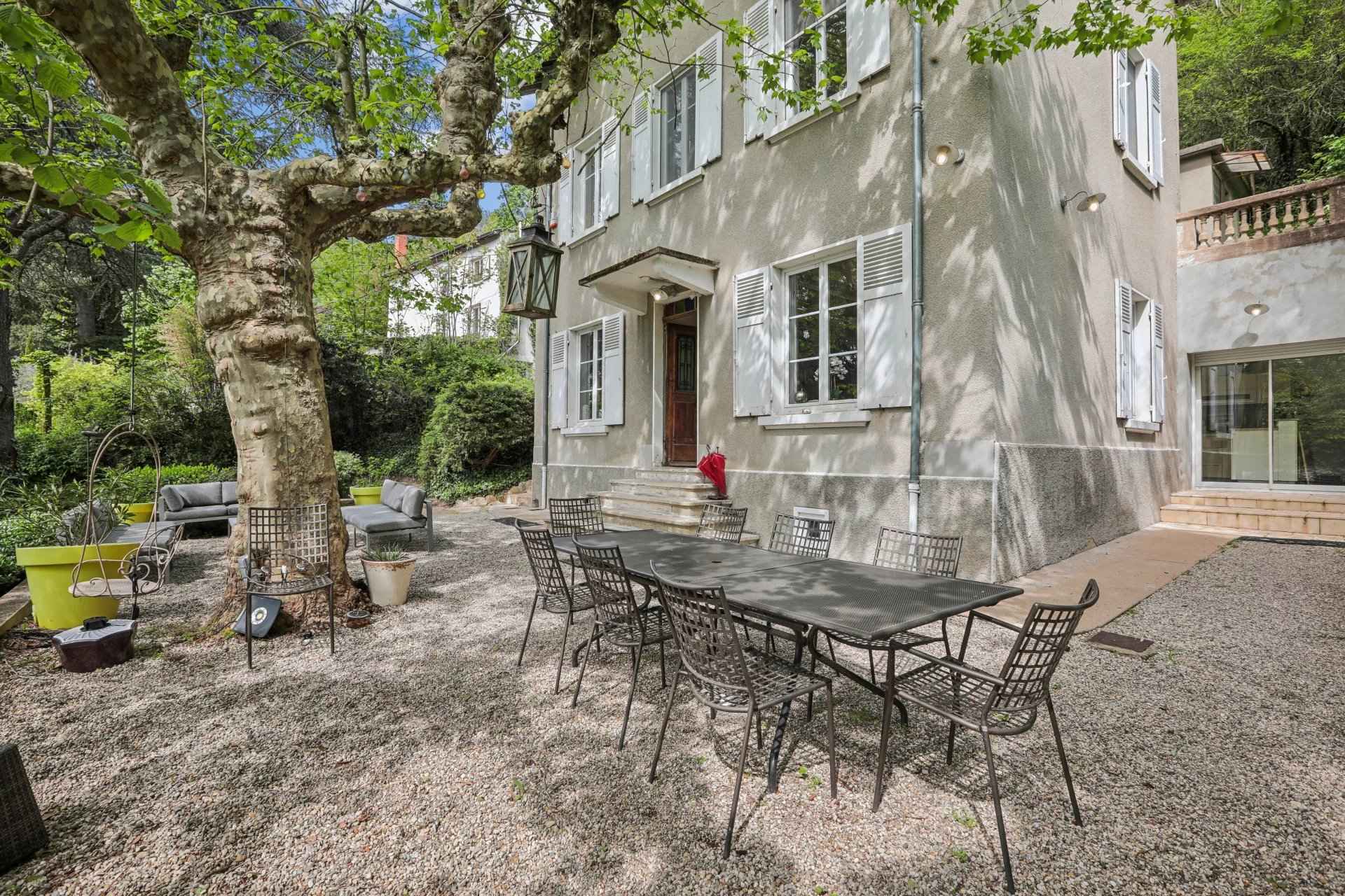 À vendre maison à Caluire-et-Cuire