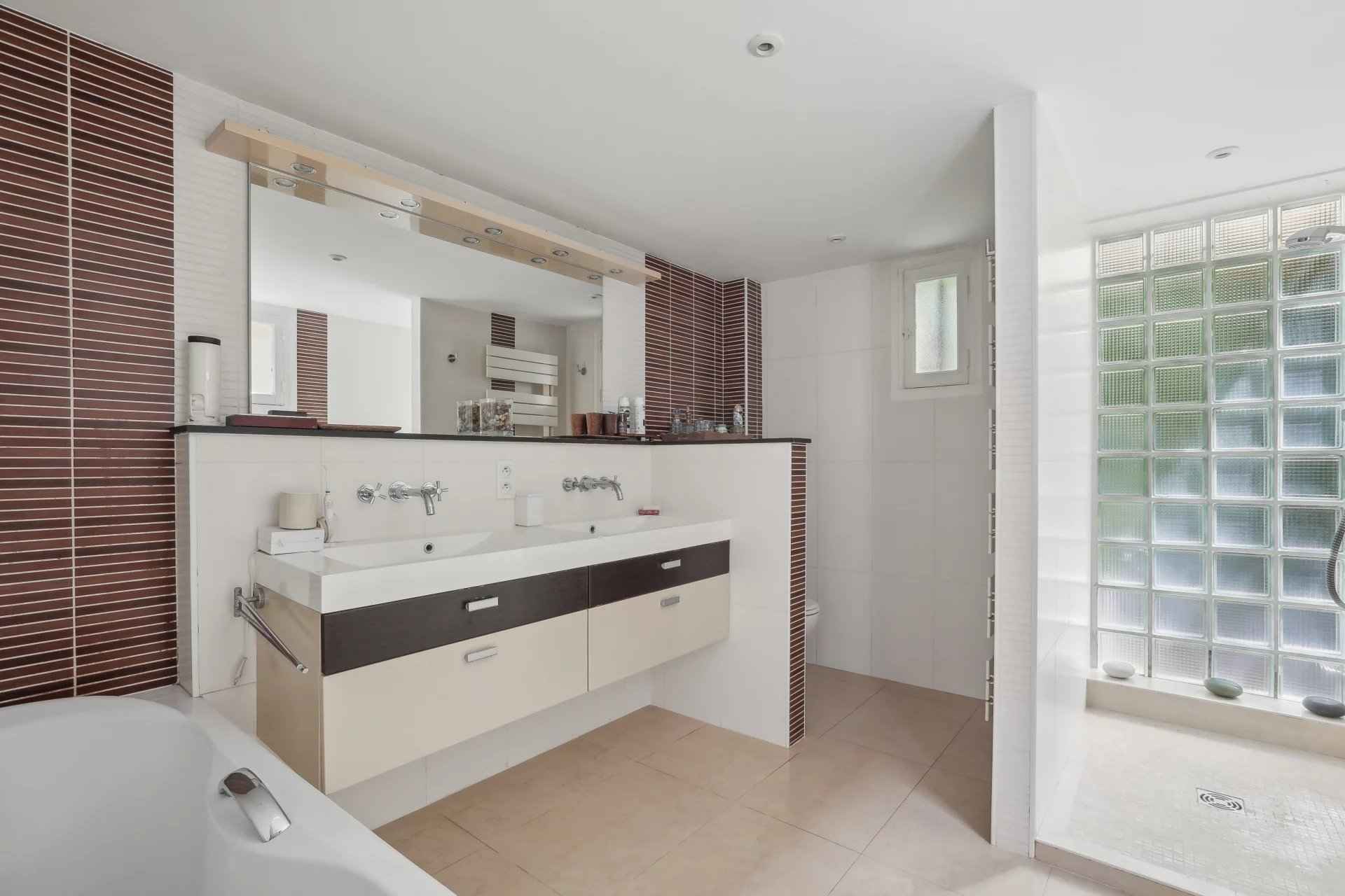 À vendre maison à Caluire-et-Cuire