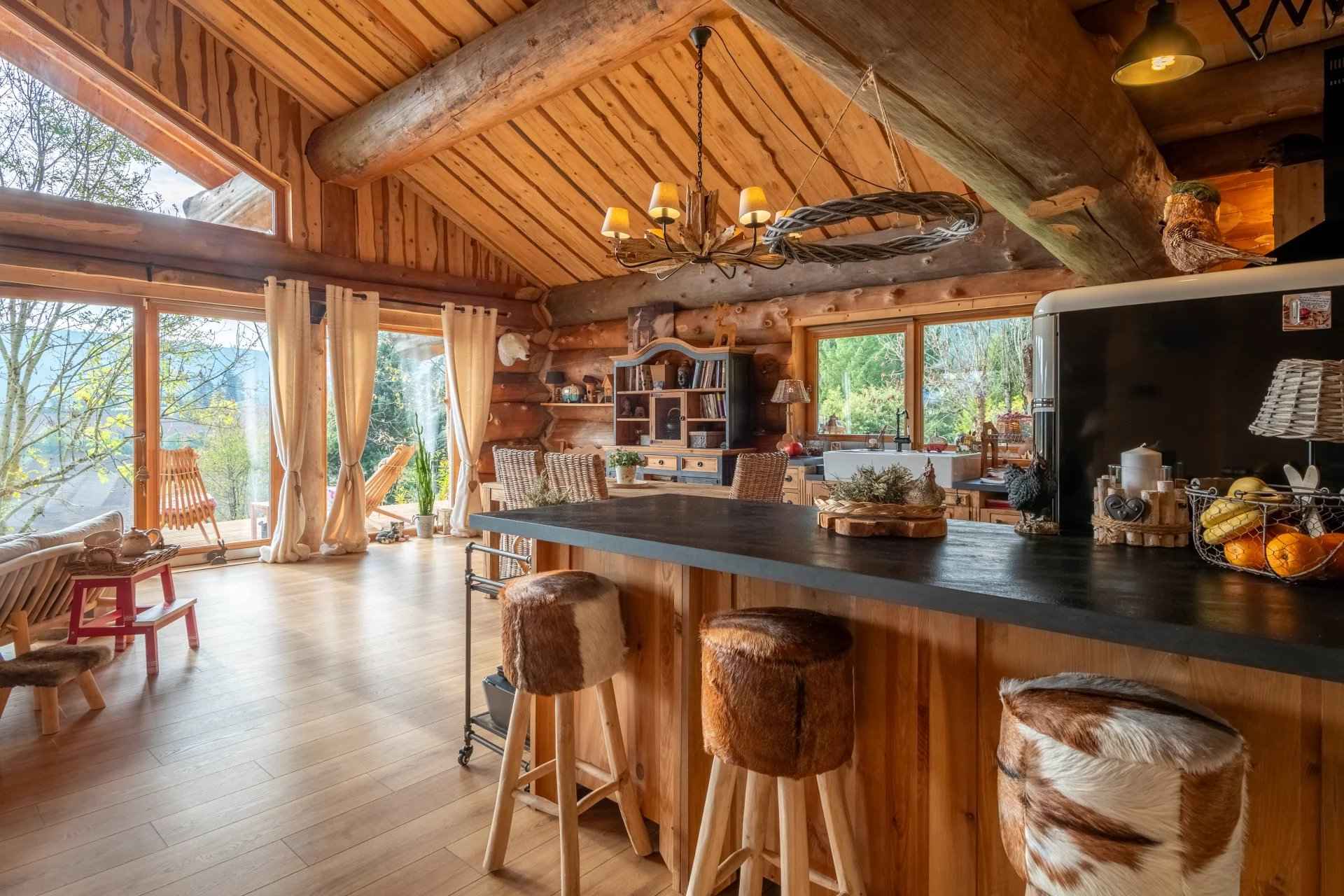 À vendre chalet Saint-Just-d'Avray
