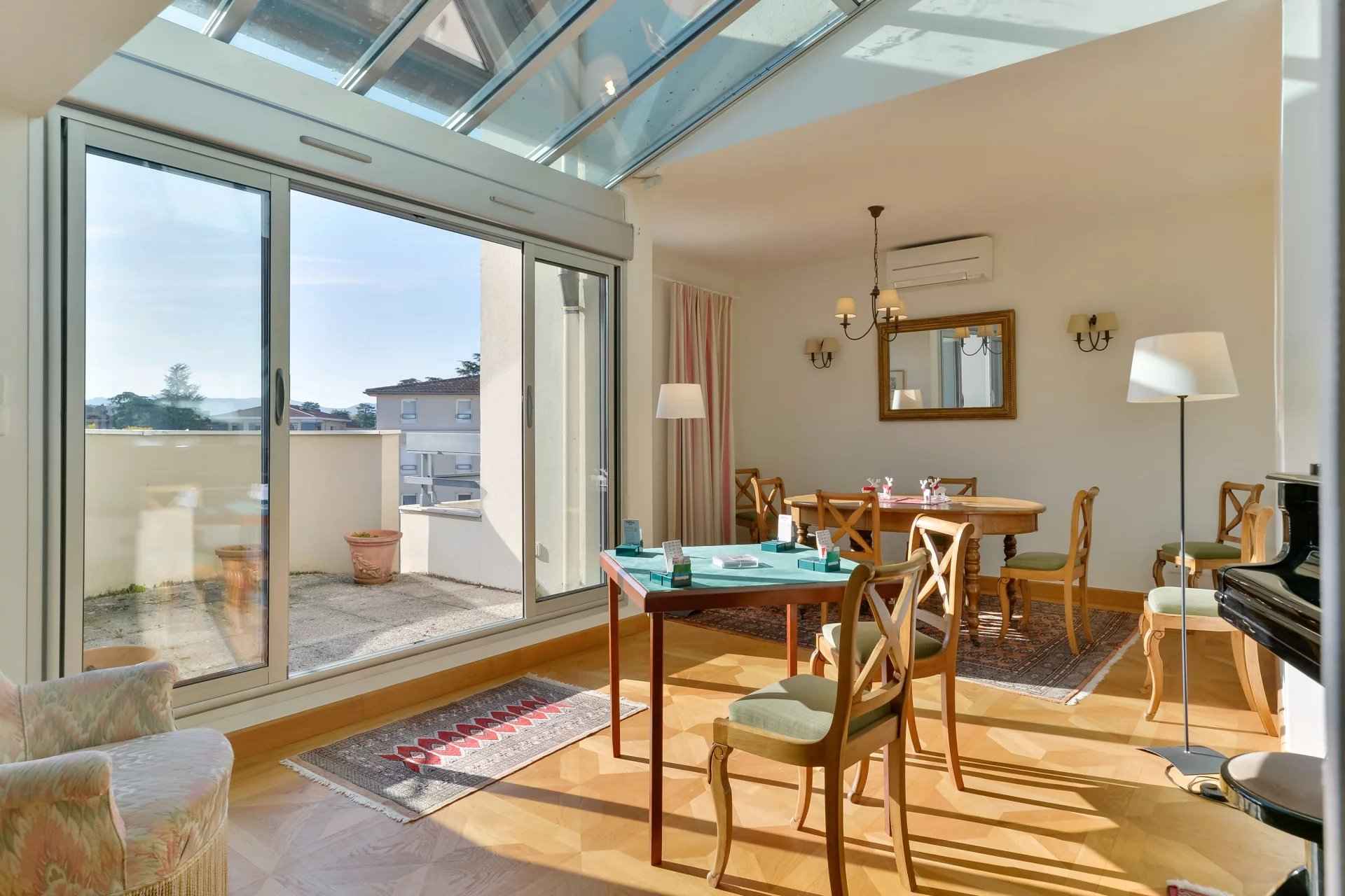 Barnes lyon a vendre appartement duplex ecully - Translation missing: en.helpers.application.image_tag.default_alt