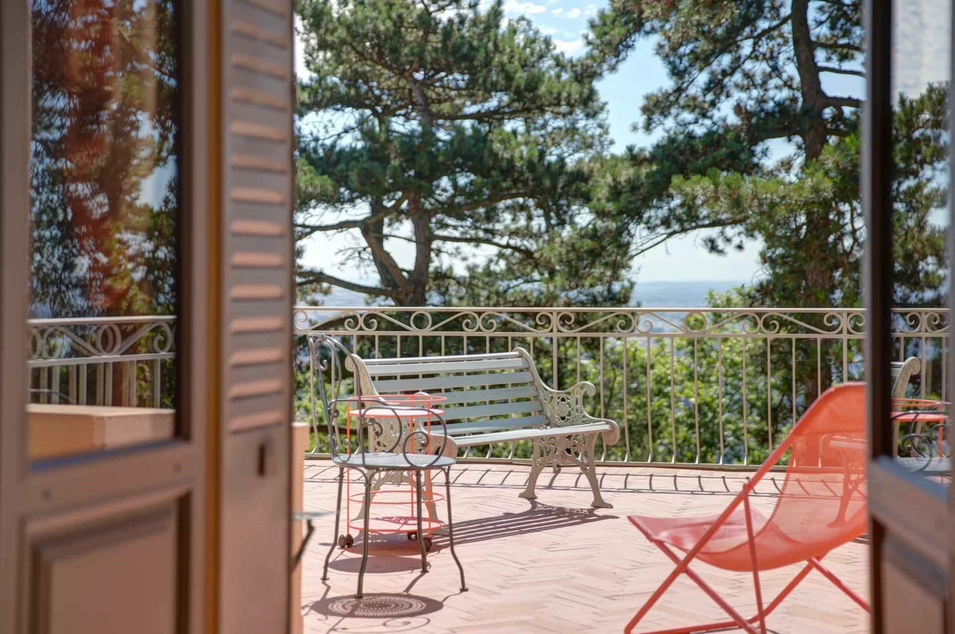 À vendre maison lumineuse - Sainte-Foy-lès-Lyon