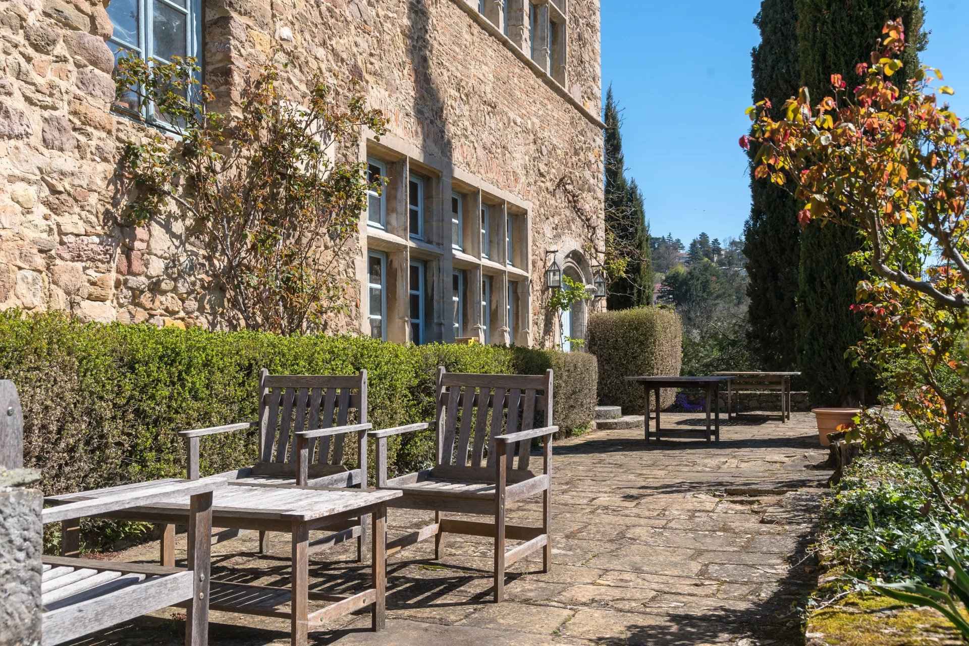 À vendre propriété d'exception en pierres - Limonest