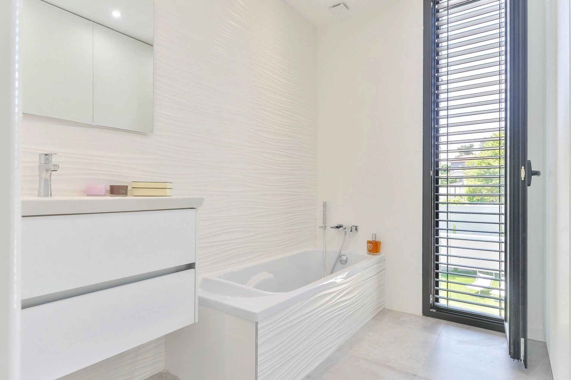 8f1ff1ef837e107393f80bbb379b7b7a cad9732b63 1920 original - Translation missing: en.helpers.application.image_tag.default_alt