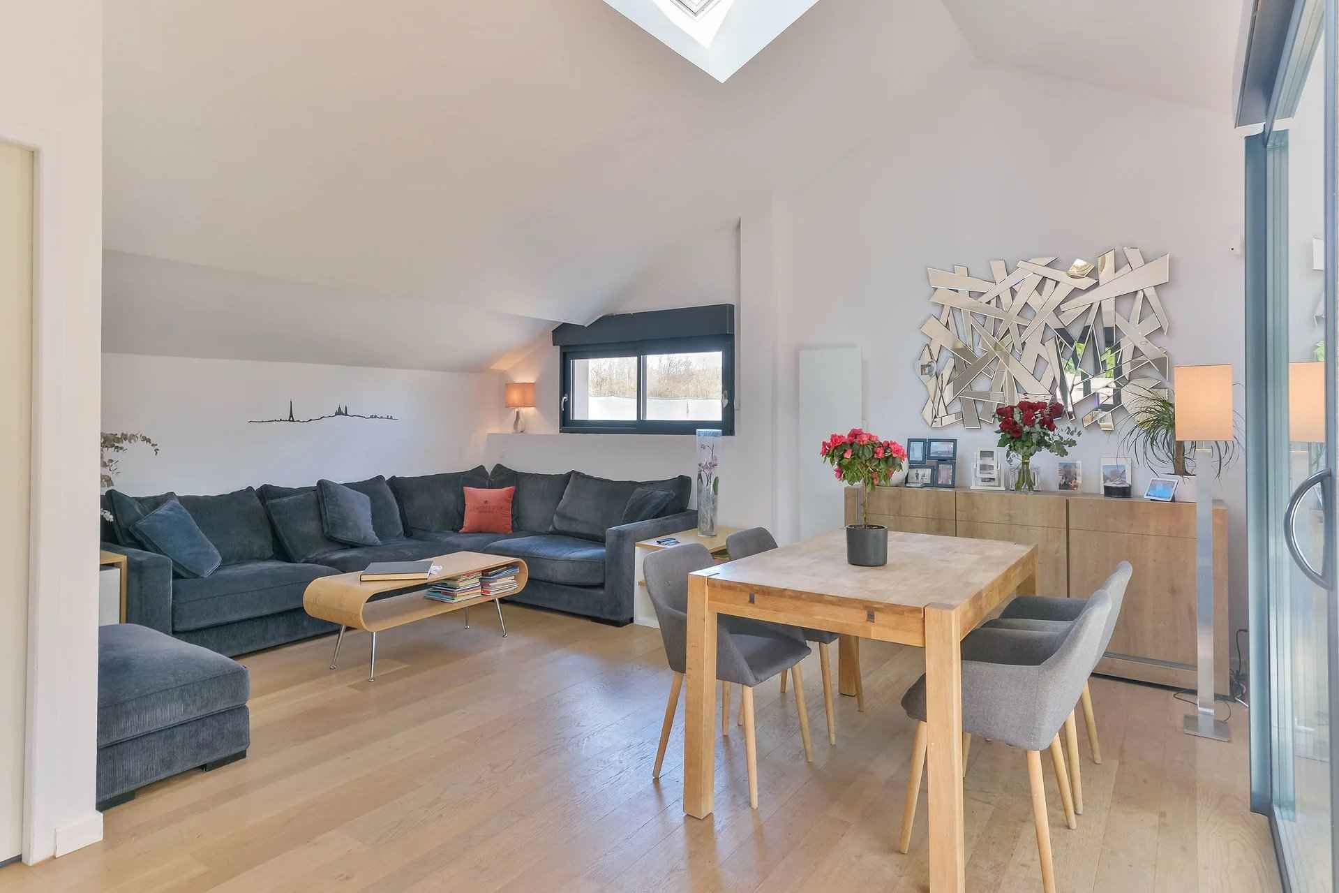 D38500b83d2df6d0d06110392ec4e3c2 17adf7574b 1920 original - Attribut alt par défaut.