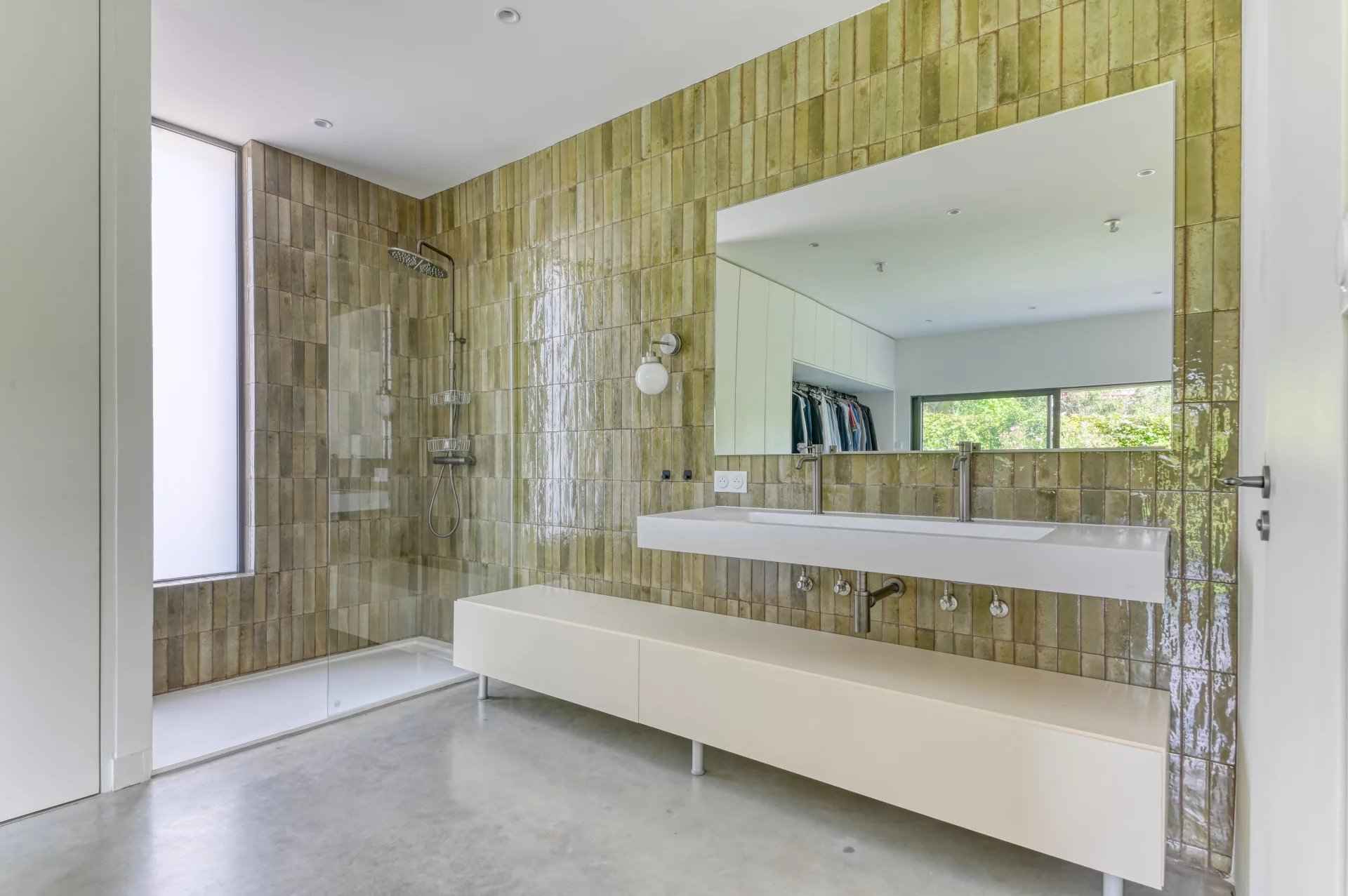 670745fdc70de538c80fe543f82d2ccc 7188be516f 1920 original - Attribut alt par défaut.