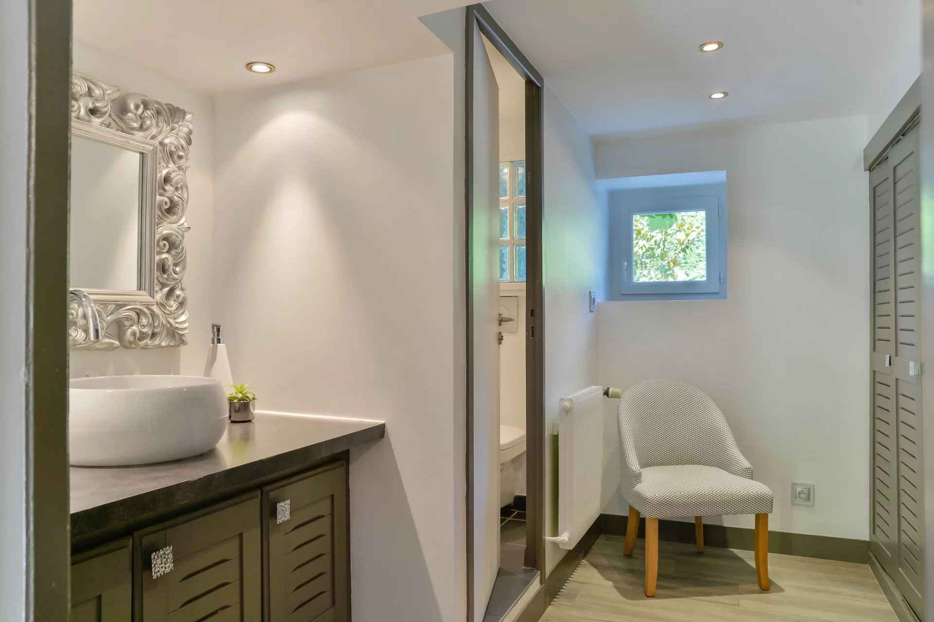 5bb25b50fb8dba818b3783c59fb048c4 a682176fba 1920 original - Attribut alt par défaut.