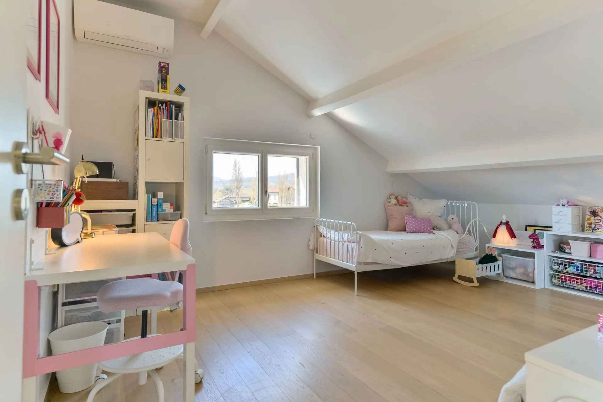 42459fd1e64a14f87e92db0c94442f8c 2b4a56f9f2 1920 original - Translation missing: en.helpers.application.image_tag.default_alt