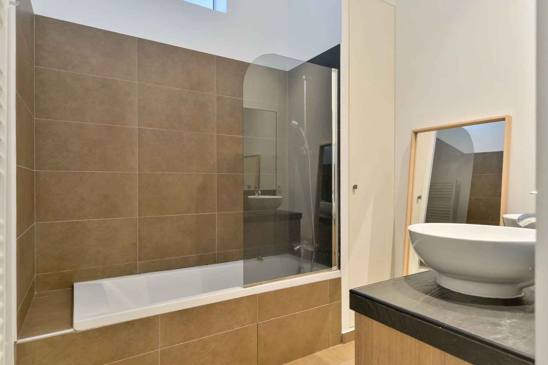 8fe9d9905801afe70431bfa14689dfdc dd5bce40b7 1920 original - Attribut alt par défaut.