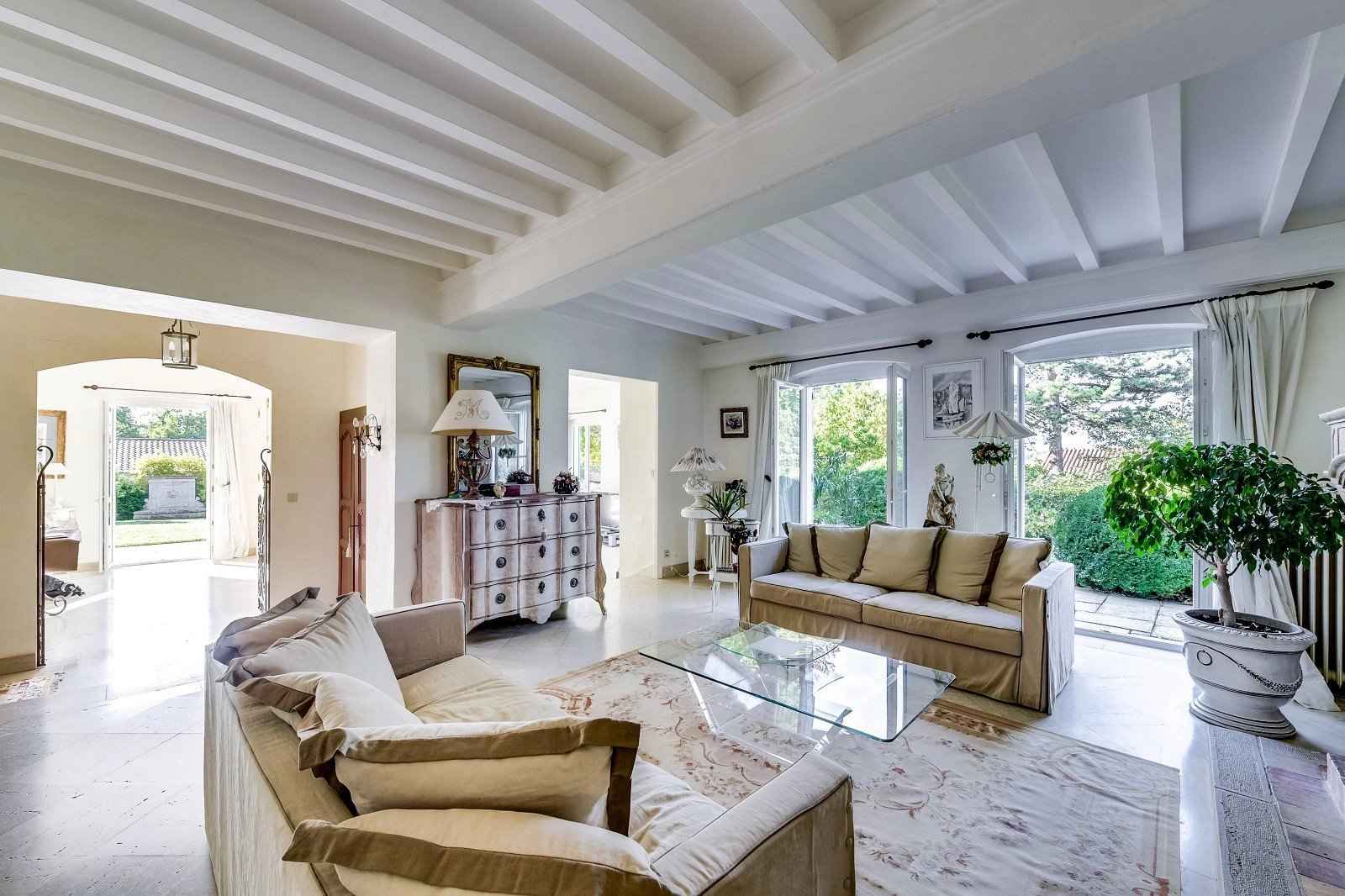 6c8c3ee56ca370b53572a9e3697597dd 2e7fb093c3 1600 original - Attribut alt par défaut.