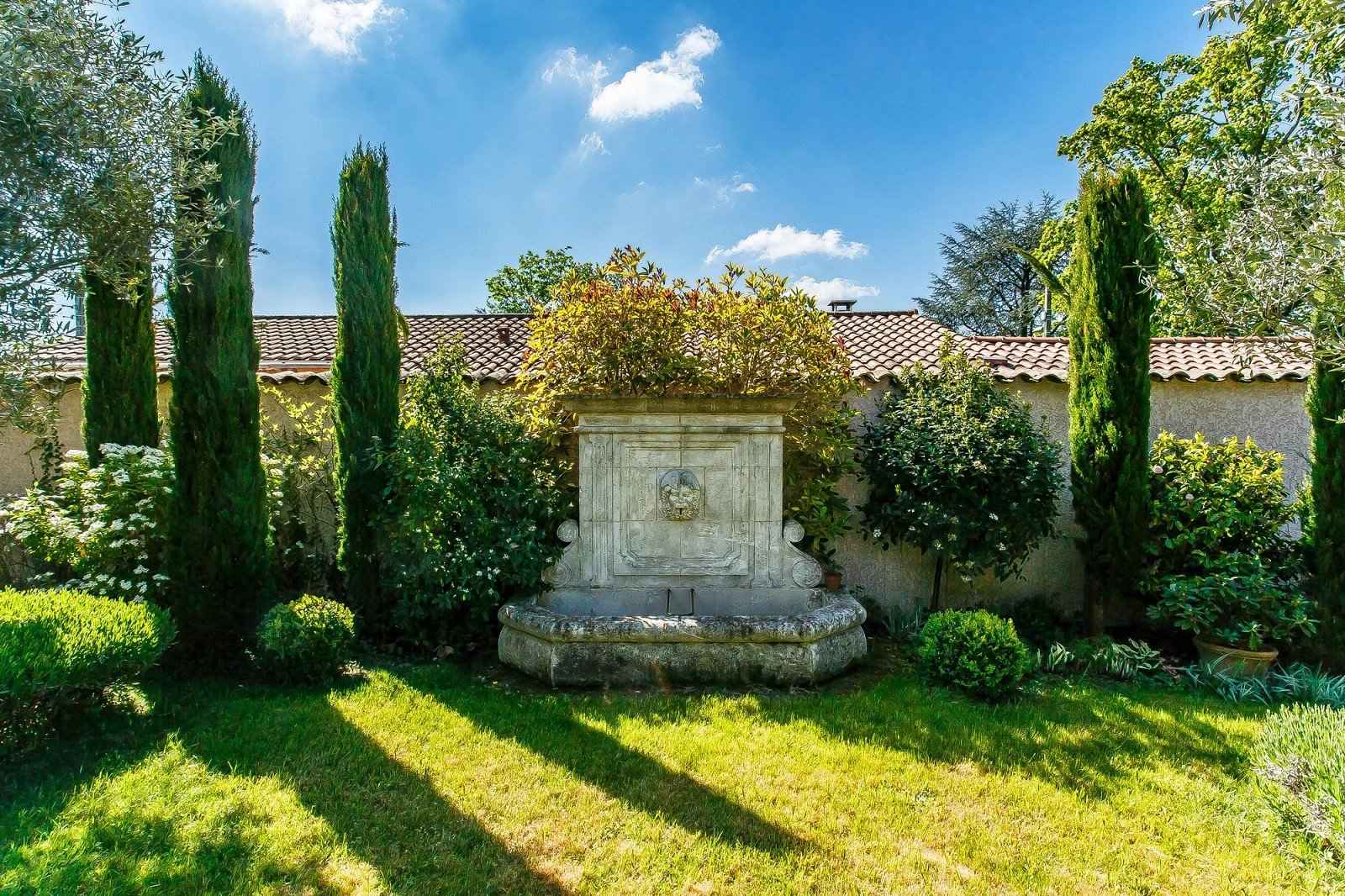 8b13f0d80f6cfab7a9a78ea62924f96f 0d9c43c1cc 1600 original - Attribut alt par défaut.