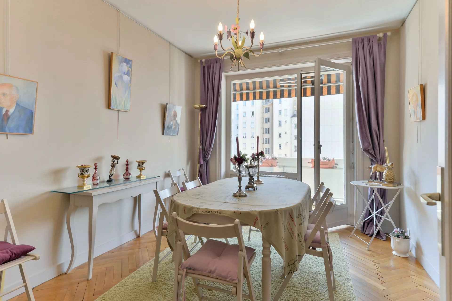 197adf9a659b00c1af7ca16bda118fbb bf179541e1 1920 original - Attribut alt par défaut.