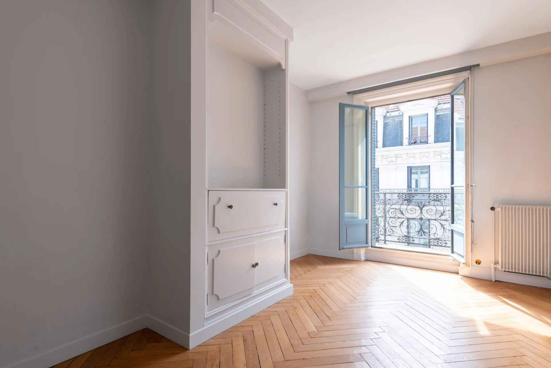 F66faa77f22b534e17799a1a4d3e0ac2 63fad170c4 1920 original - Attribut alt par défaut.