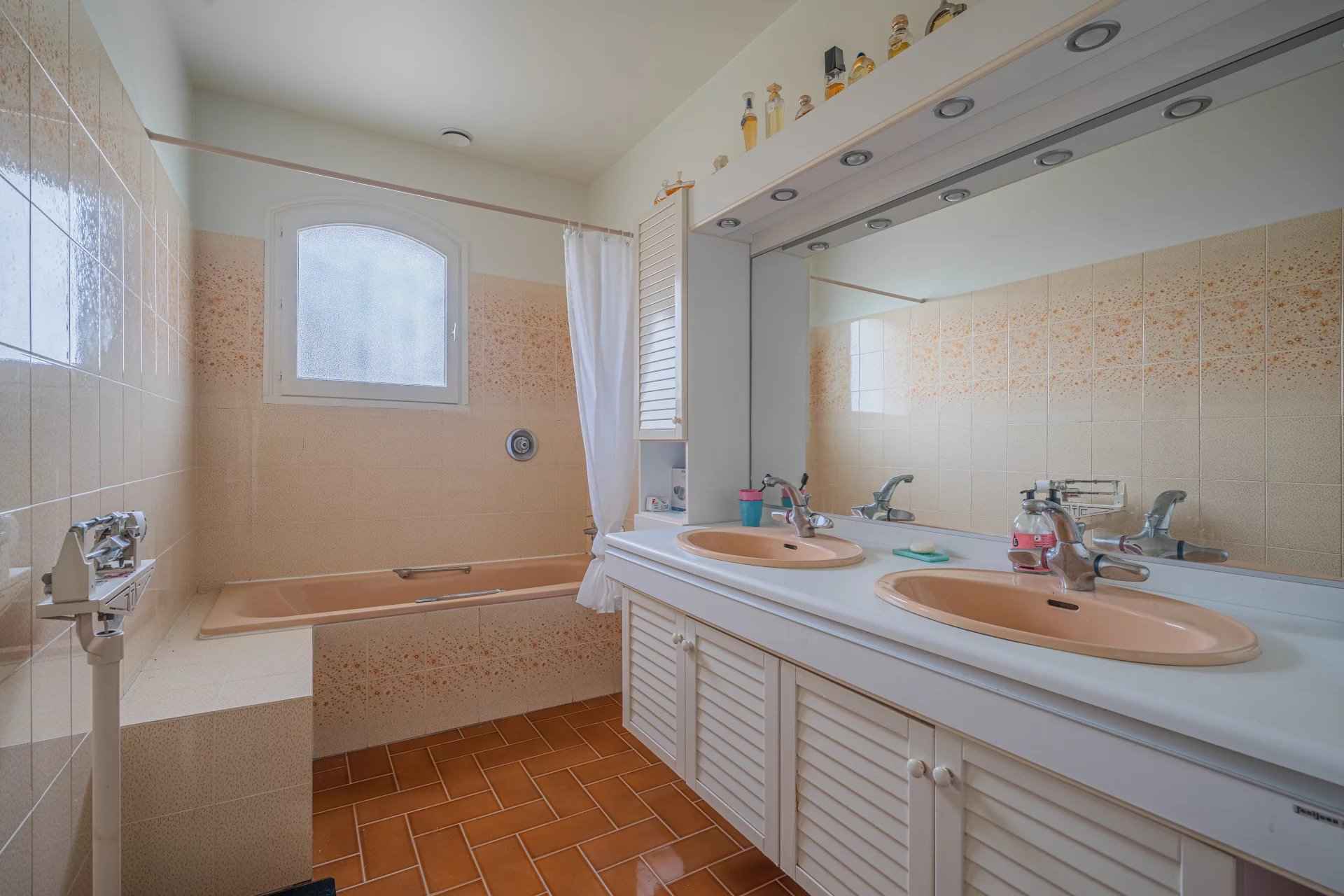 0f0be80df0f72fe091b172e6d83328fa f081b33027 1920 original - Translation missing: en.helpers.application.image_tag.default_alt