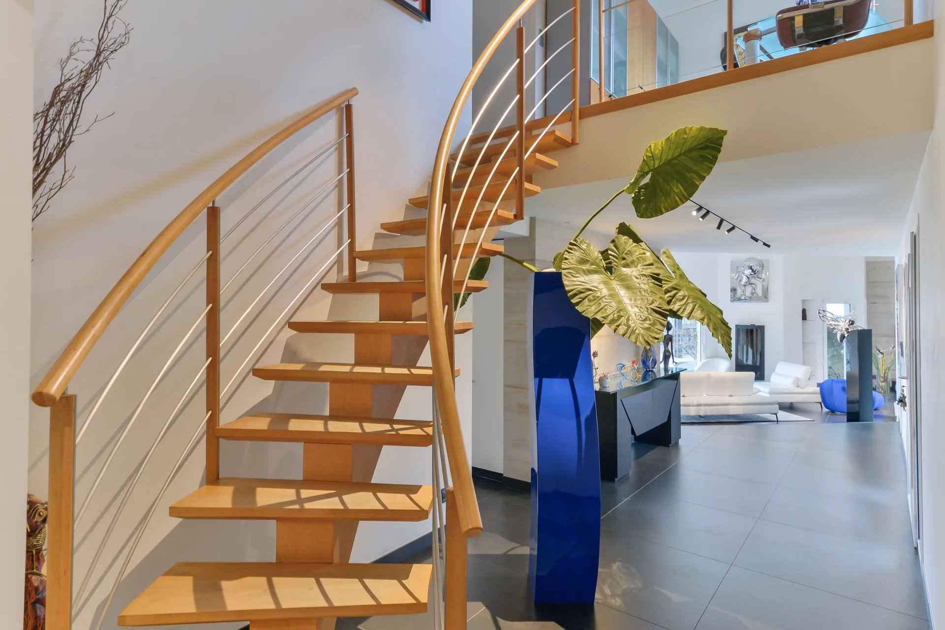 5141aa2c1086fc004dca62fc1b536376 f7c5b7a30e 1920 original - Attribut alt par défaut.