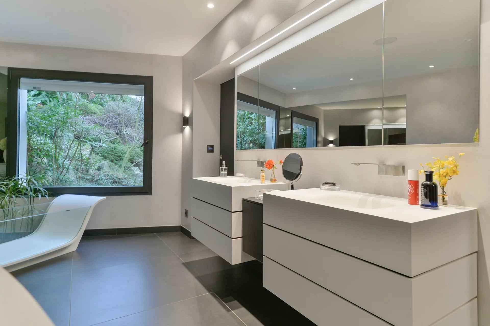 0e2d8e534e6a66eb60ec534c3f18c047 8f14156a60 1920 original - Attribut alt par défaut.