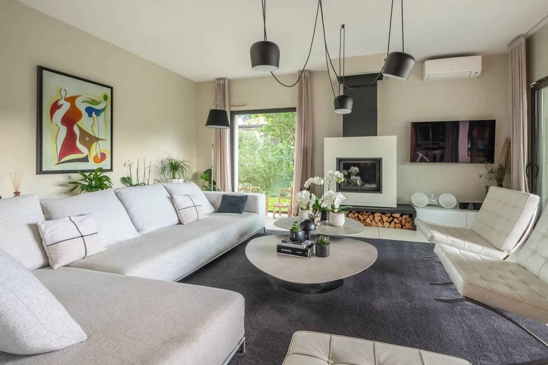 E62f9a15b7afbf8ca8df77e70bd6ca54 7b1e1168fd 1920 original - Translation missing: en.helpers.application.image_tag.default_alt