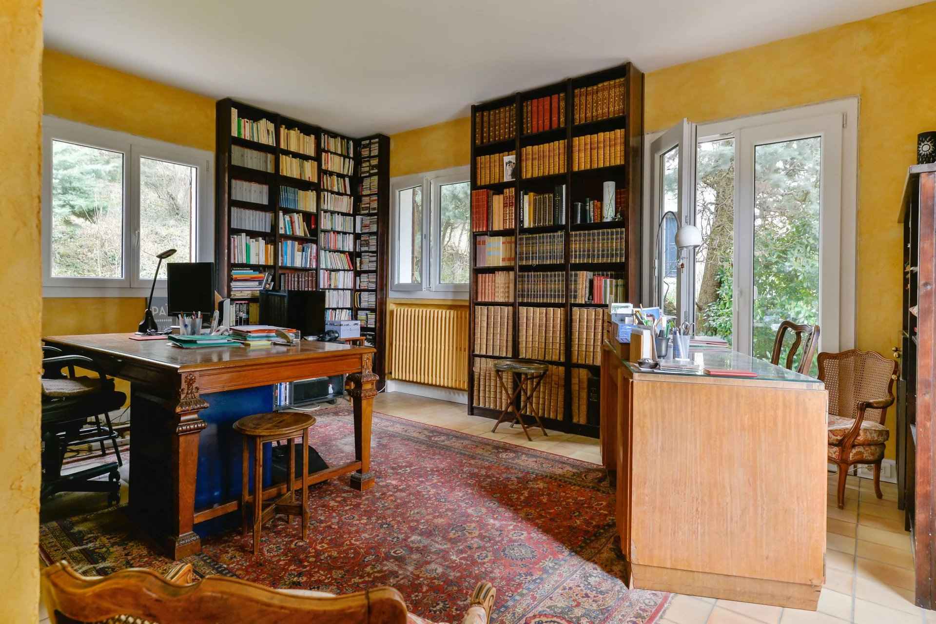 Bfeceb51dddd196b013f2d8bb2ddbbf0 ae29a226d7 1920 original - Attribut alt par défaut.