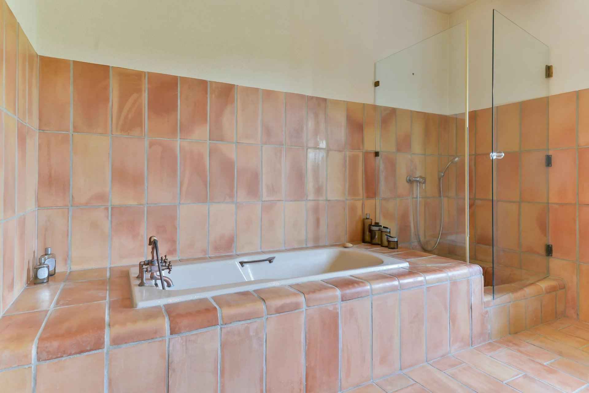 F131be4f102fc7248681b78602a78ba1 8499f583aa 1920 original - Attribut alt par défaut.