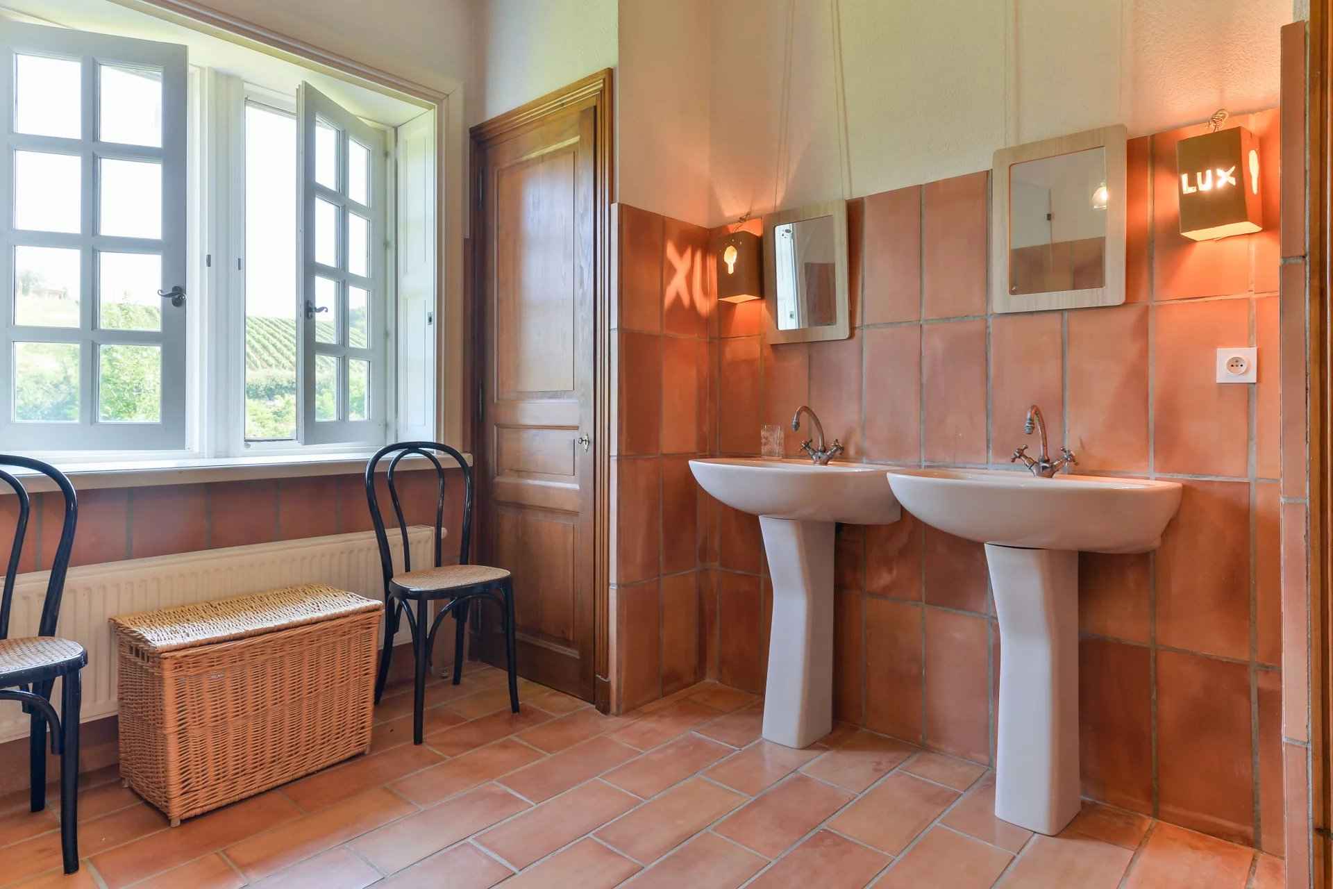 Bdd9f66ba70ac0e7a9db4cfad7e4c324 2b5a049364 1920 original - Attribut alt par défaut.