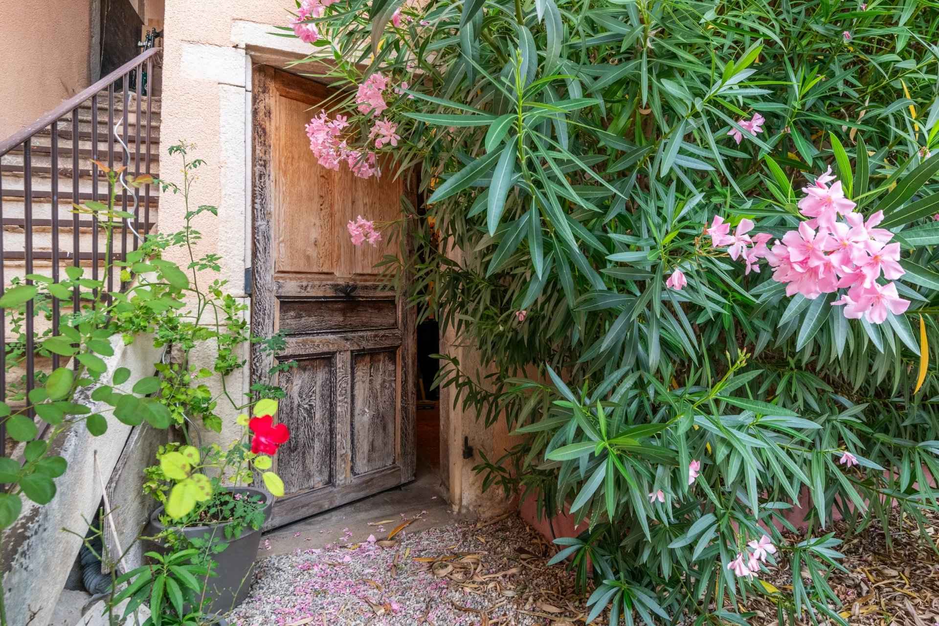 4ee16640c3dacd1121b193a5a1a20ca4 a04b80e2b8 1920 original - Translation missing: en.helpers.application.image_tag.default_alt