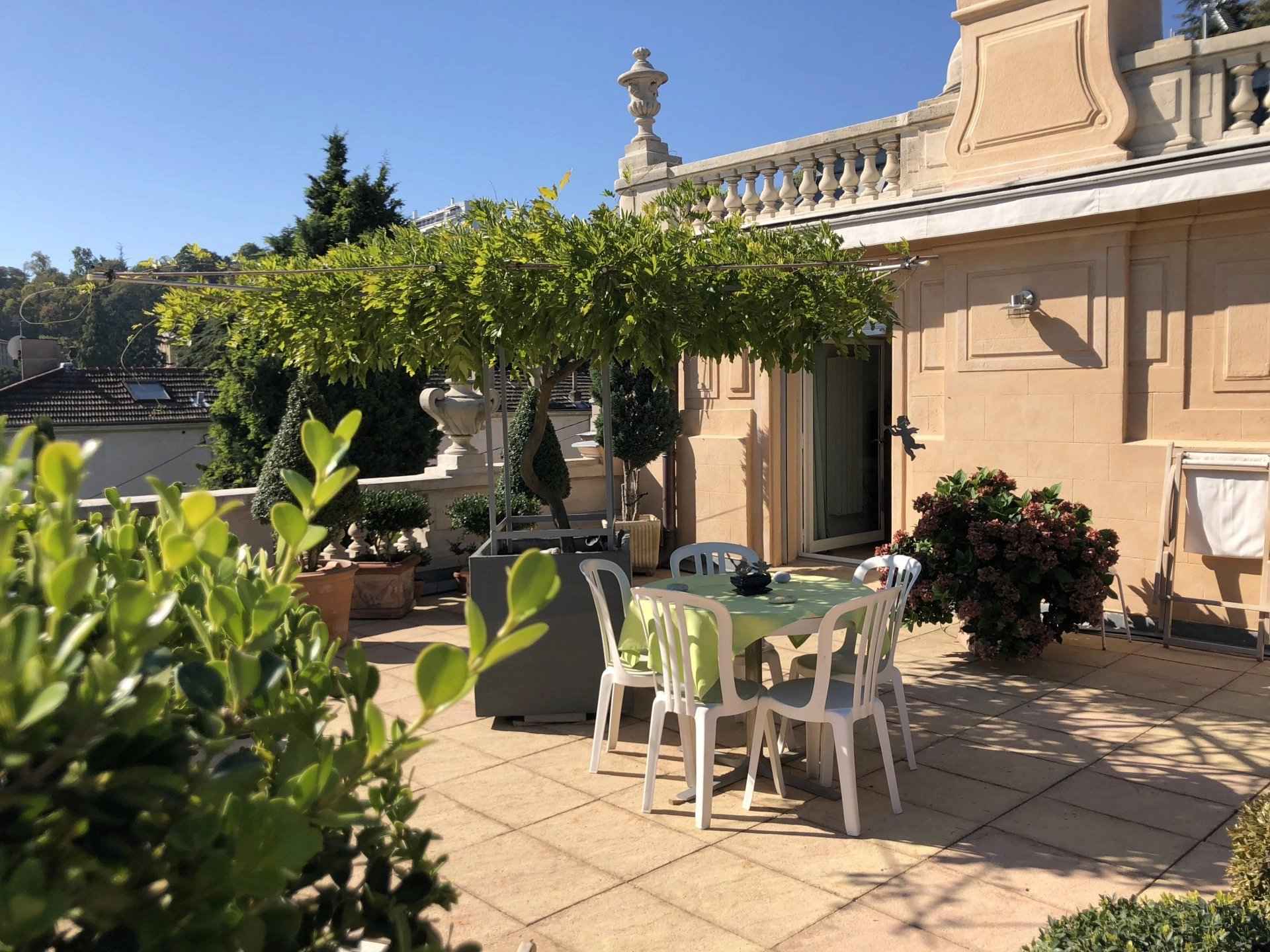 Af6f4fd71e775d6453a772836f4426d5 f695cdf166 1920 original - Attribut alt par défaut.