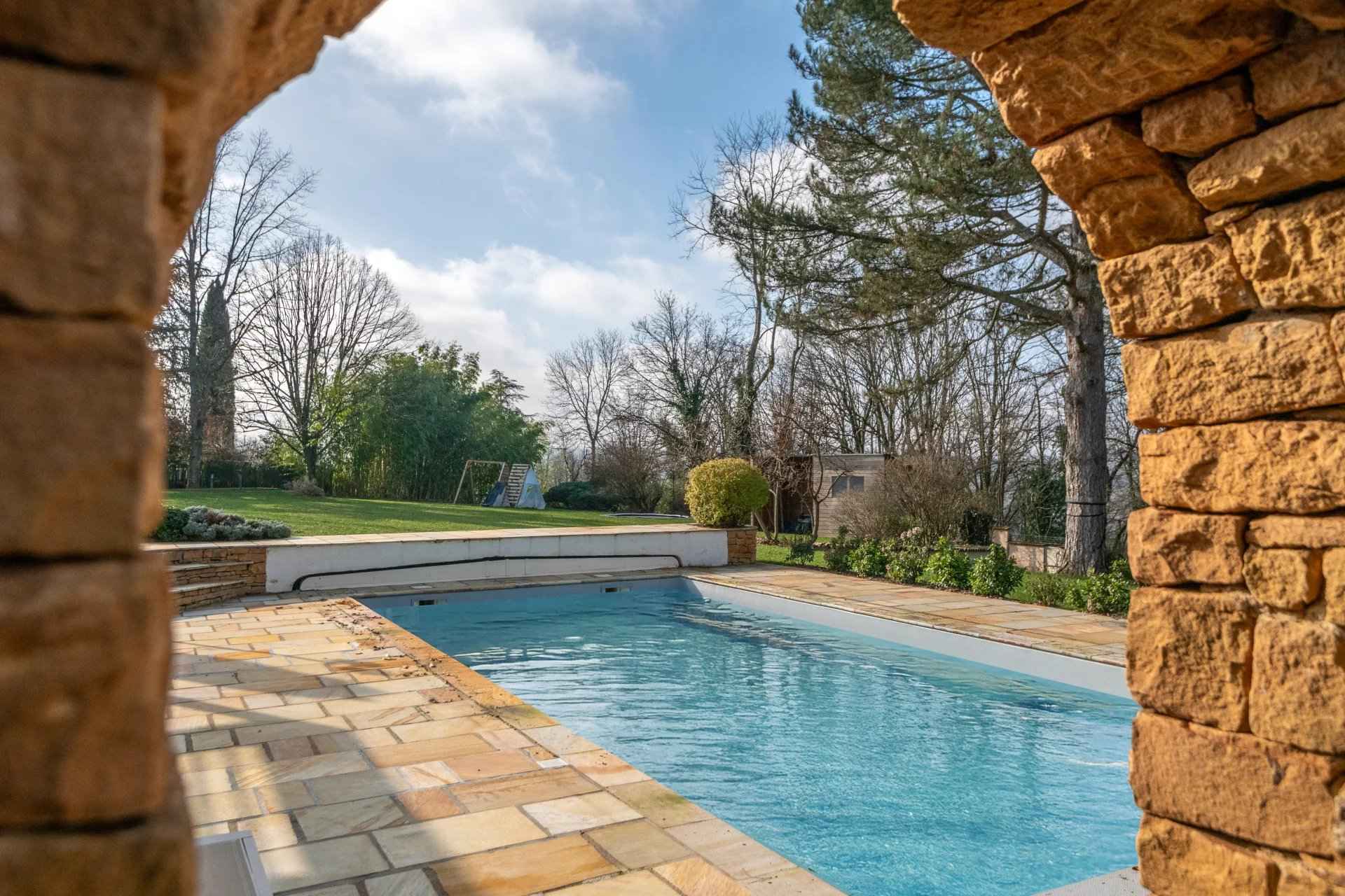 693ecc8f9b75f2fce2d8360db97d434d a6beec2457 1920 original - Attribut alt par défaut.