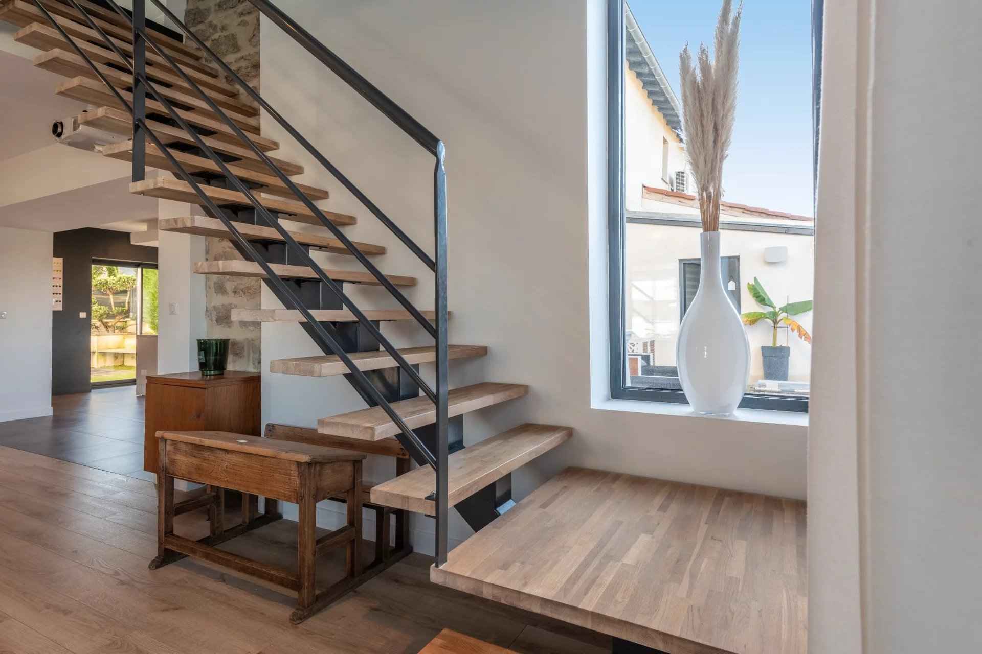 582fc7f7fa26b2bfdfd30eaab1698c2b c3a1ca1ec4 1920 original - Attribut alt par défaut.