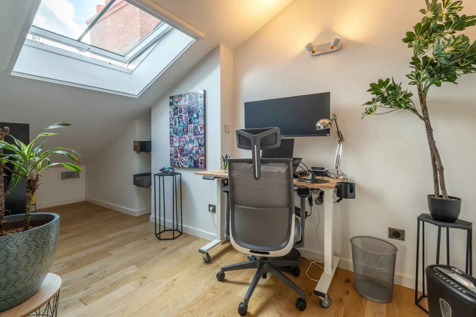 29fb55b82586d5994834e147c74912d9 b81b8fd8fb 1920 original - Translation missing: en.helpers.application.image_tag.default_alt