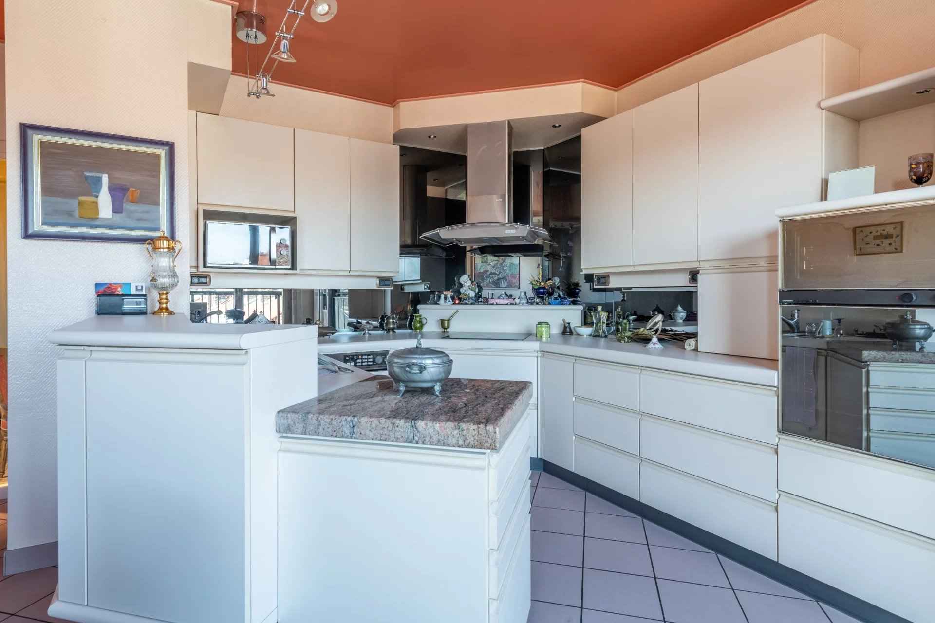 6ce0c647f4eecab485e8d1a5c350078c d8ff76b3ef 1920 original - Attribut alt par défaut.