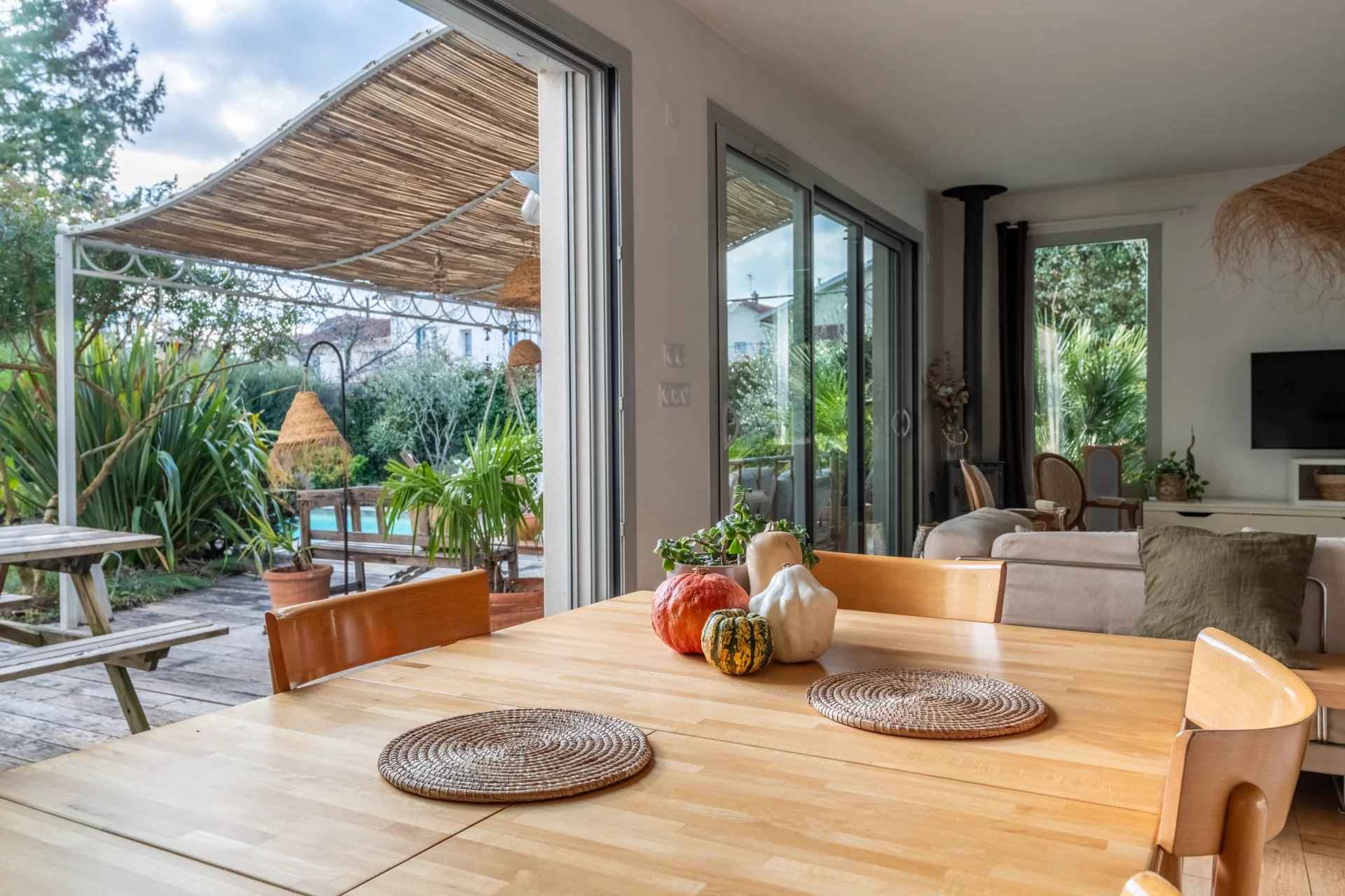 686cbf6bf3db4facbd6982db03c75c9c b6fd56b81e 1920 original - Translation missing: en.helpers.application.image_tag.default_alt