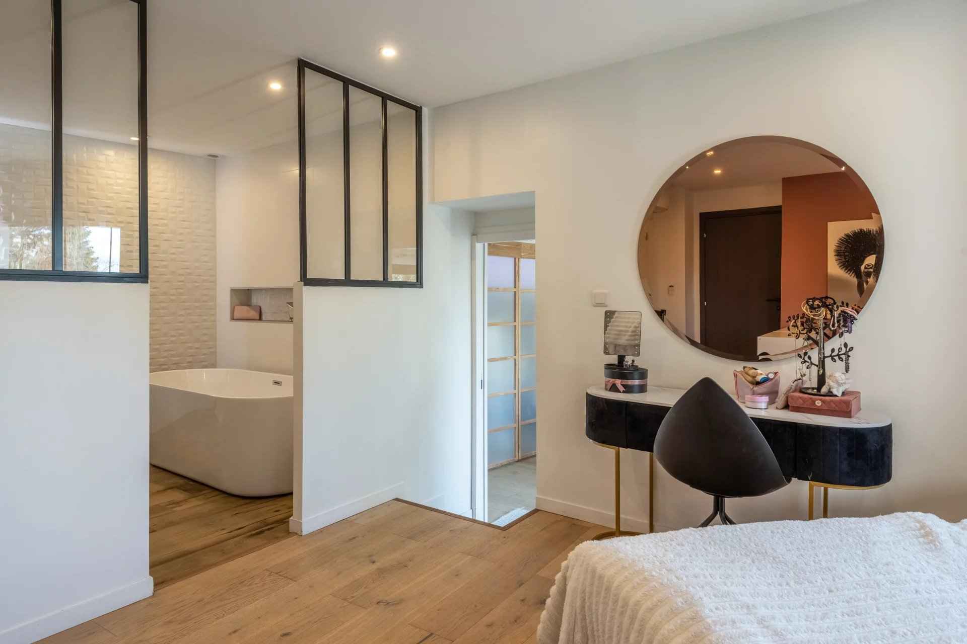 96d72773bec96cc6037150c1d77ce8ff 4d32804d6c 1920 original - Translation missing: en.helpers.application.image_tag.default_alt