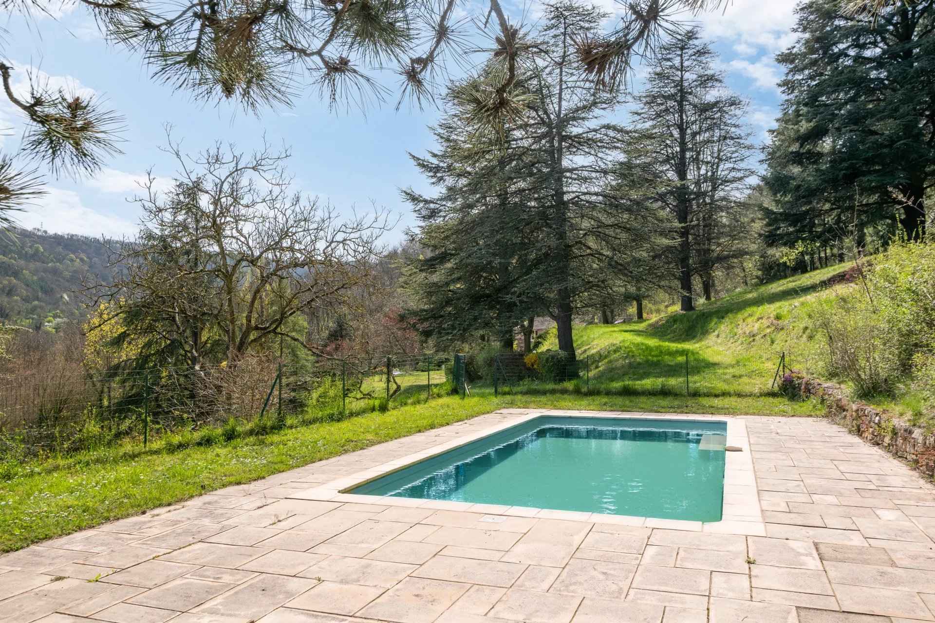 9863f803520e3bb87449d45f5f9035eb aa7584235e 1920 original - Attribut alt par défaut.