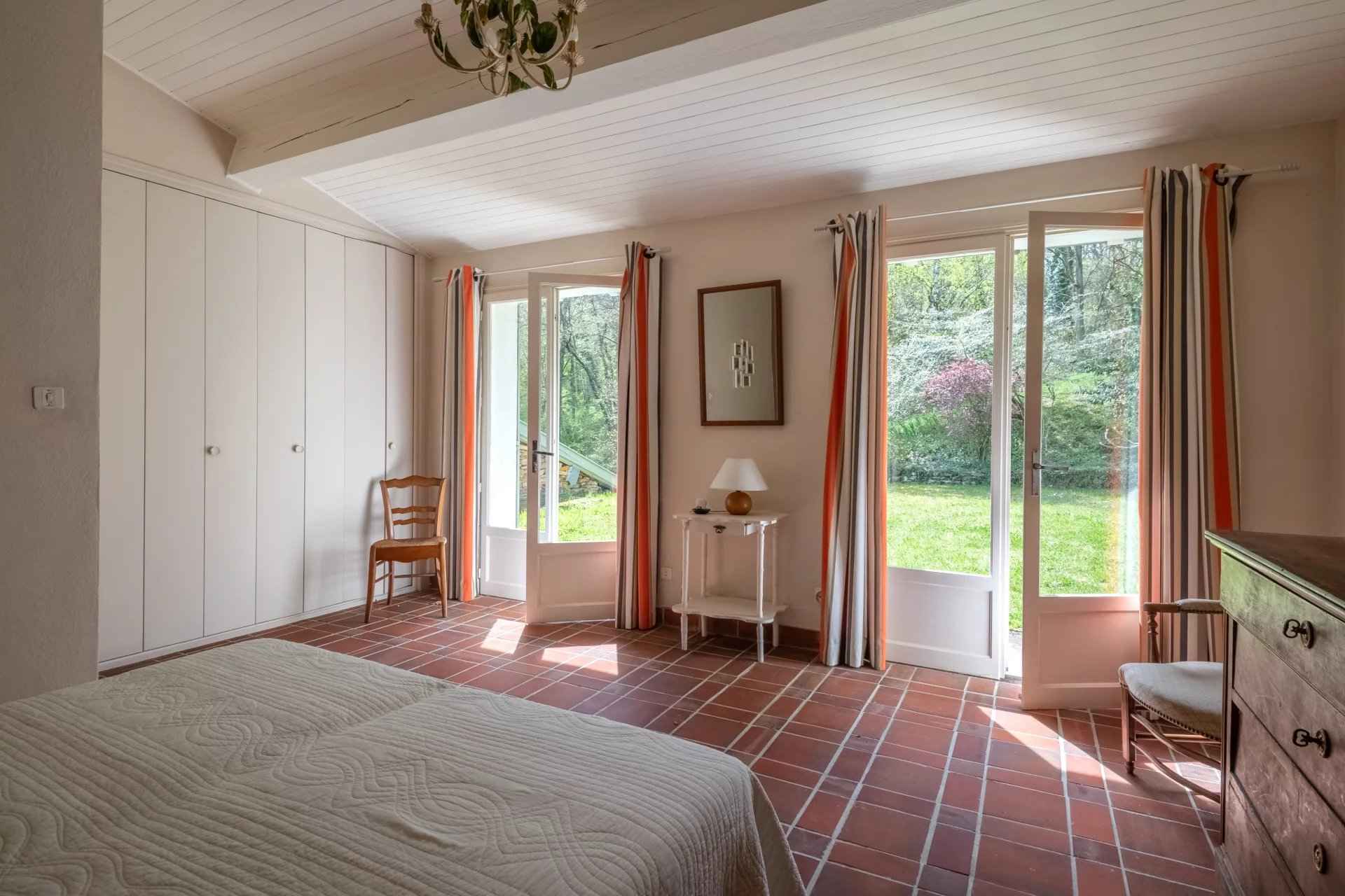 5ac0bf9513715b5719504e63e3baeaa4 a8f58ddb20 1920 original - Attribut alt par défaut.