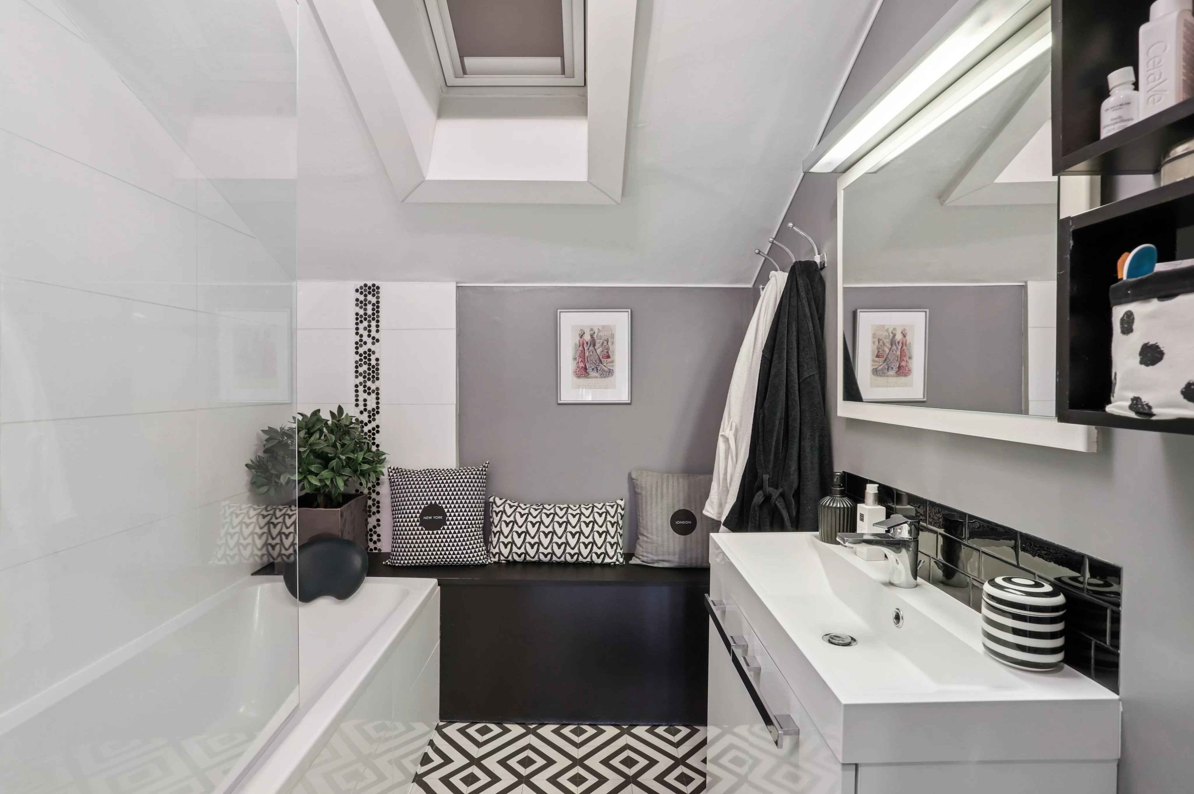 Fcf1be682ad88e4e0c0d32db80a1ebbf 0dd35153d3 4096 original - Translation missing: en.helpers.application.image_tag.default_alt