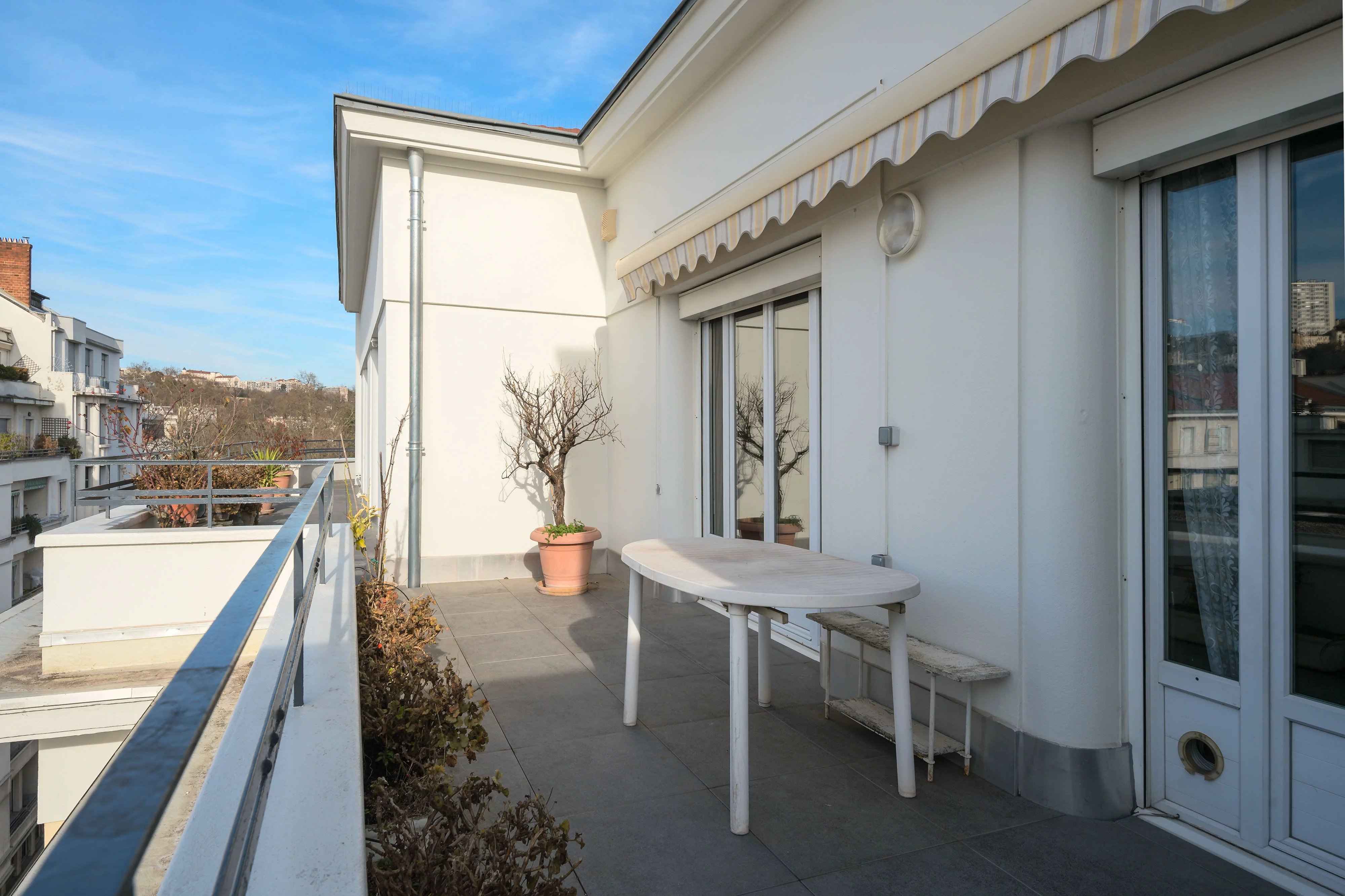 0c99250738366e73b6555b6fa8aa21b4 8599dace81 4000 original - Attribut alt par défaut.