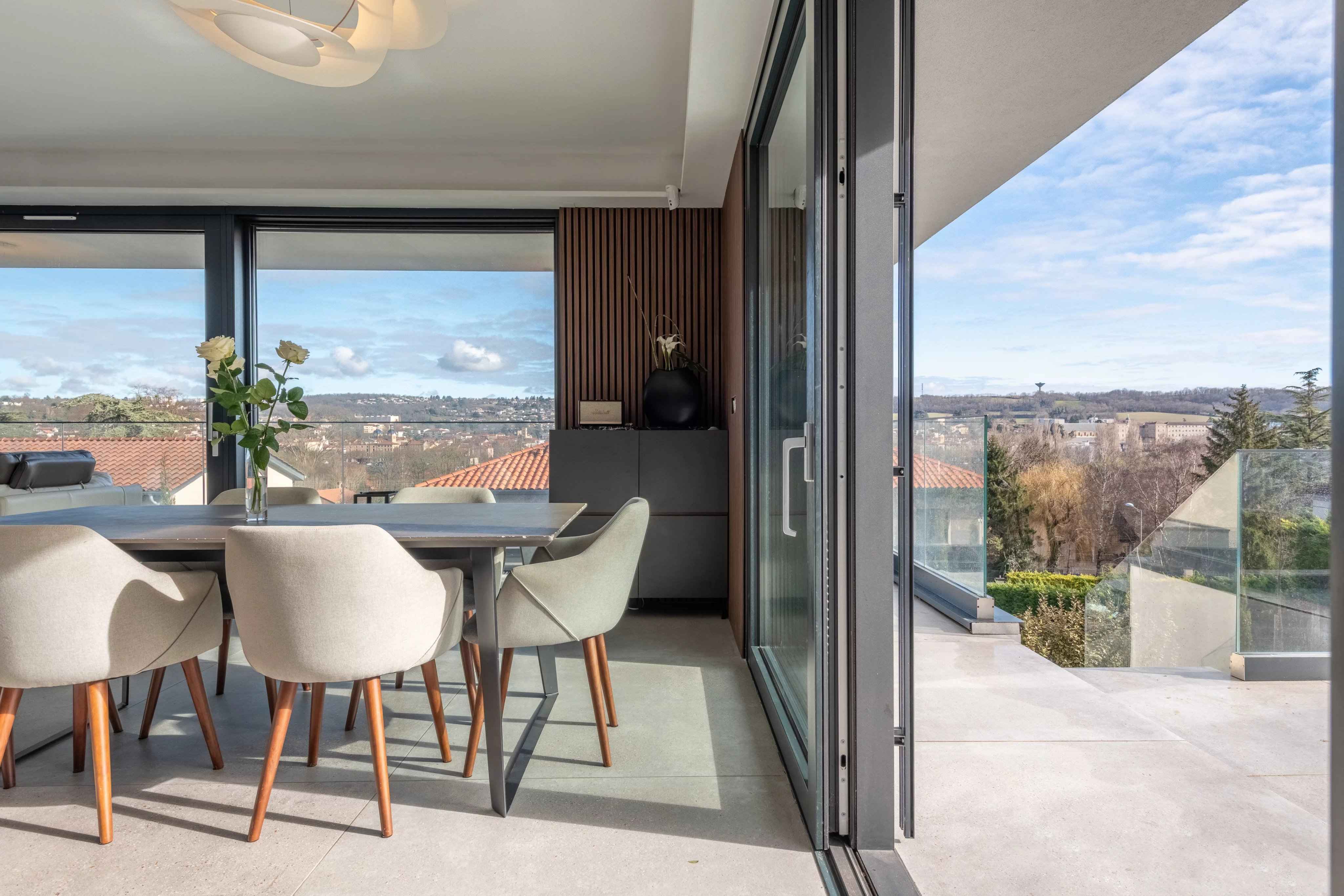 5a361b773e0ab385108c3ba1c4c32a58 19812be291 4096 original - Translation missing: en.helpers.application.image_tag.default_alt