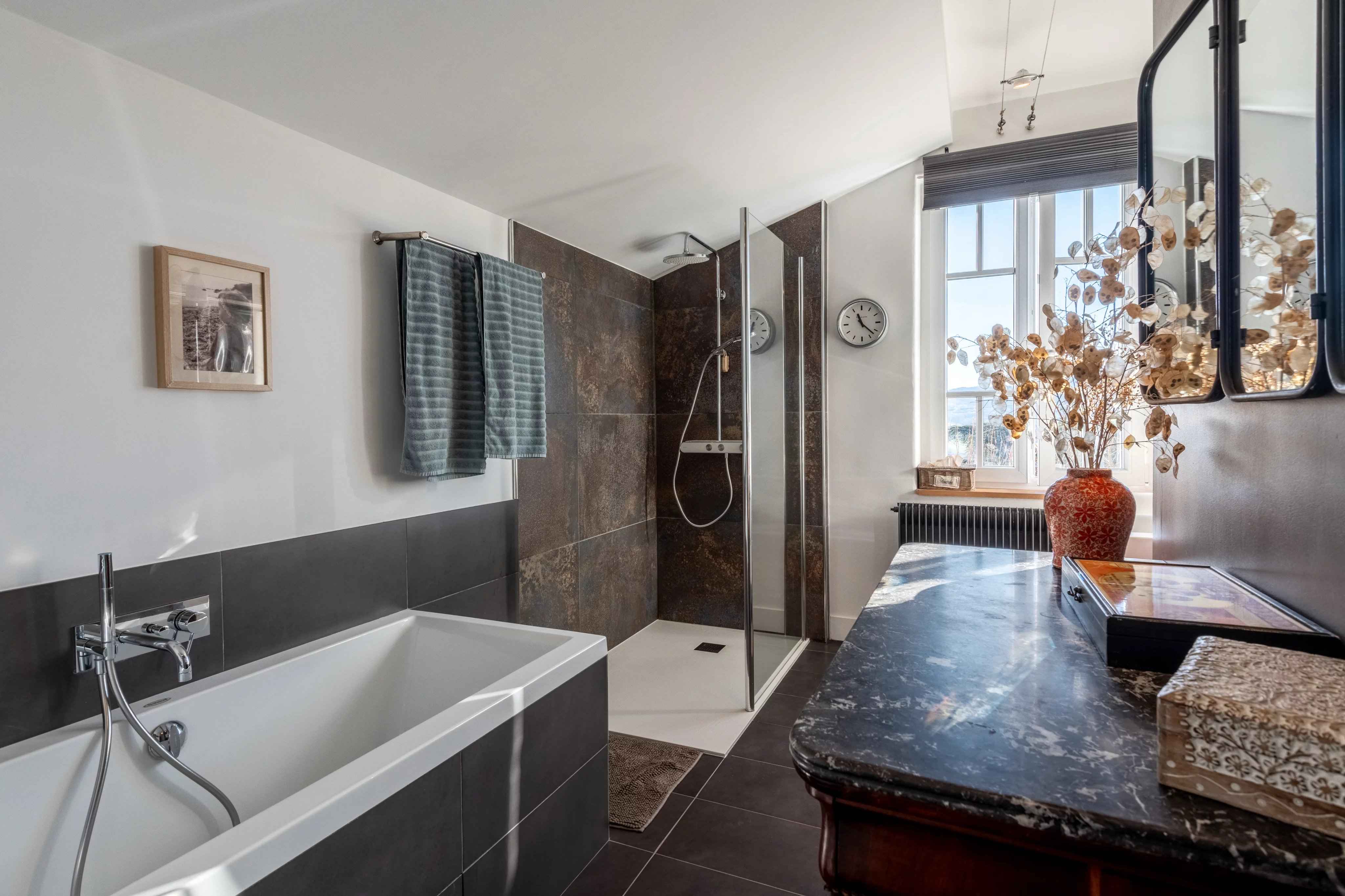 E7d643b9bde99ec80e72181551f0850c 5bfea59f4e 4096 original - Attribut alt par défaut.