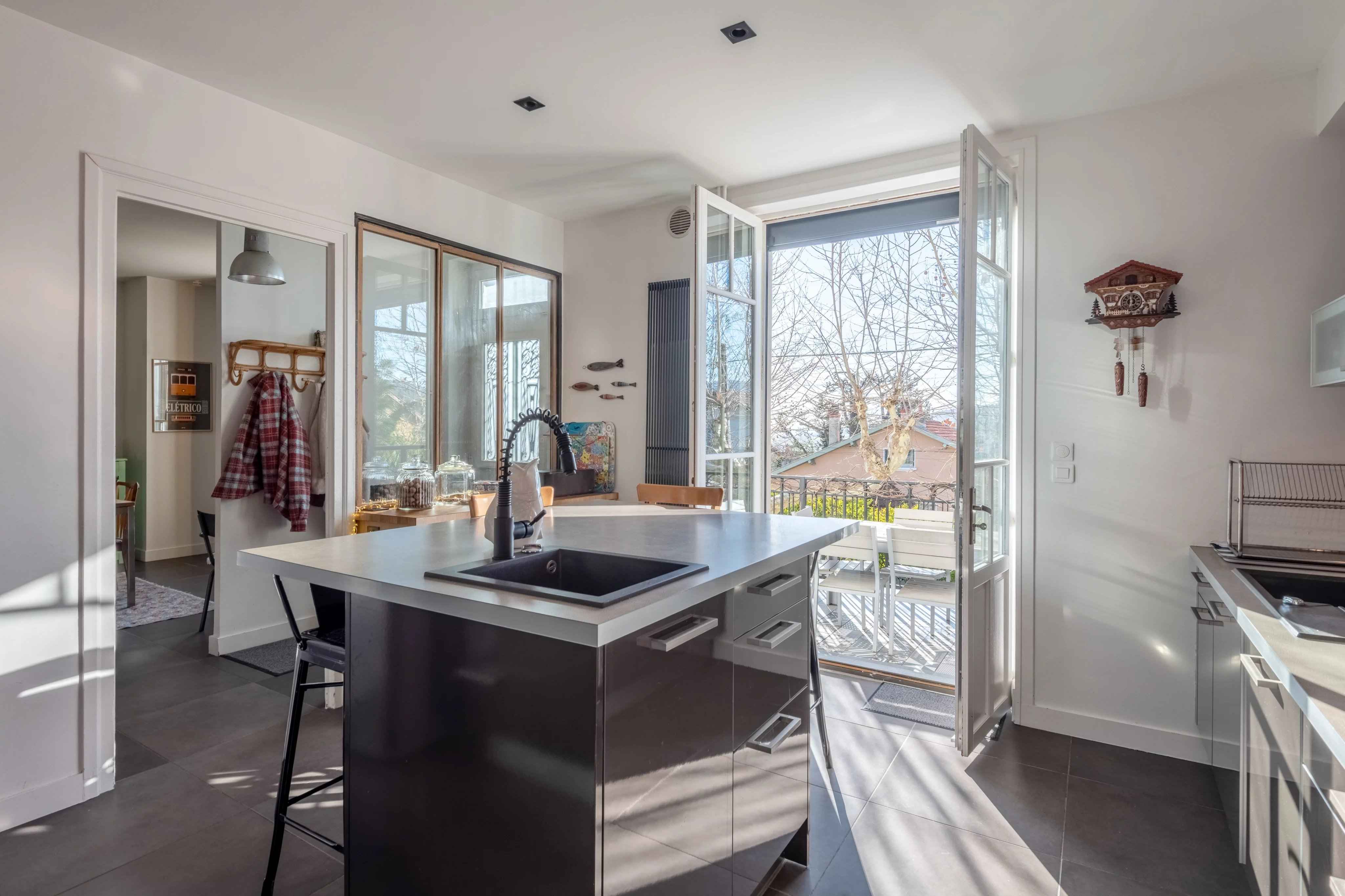 3232105fb4555b7bcad62d586fa5a8f0 fc8a755266 4096 original - Attribut alt par défaut.