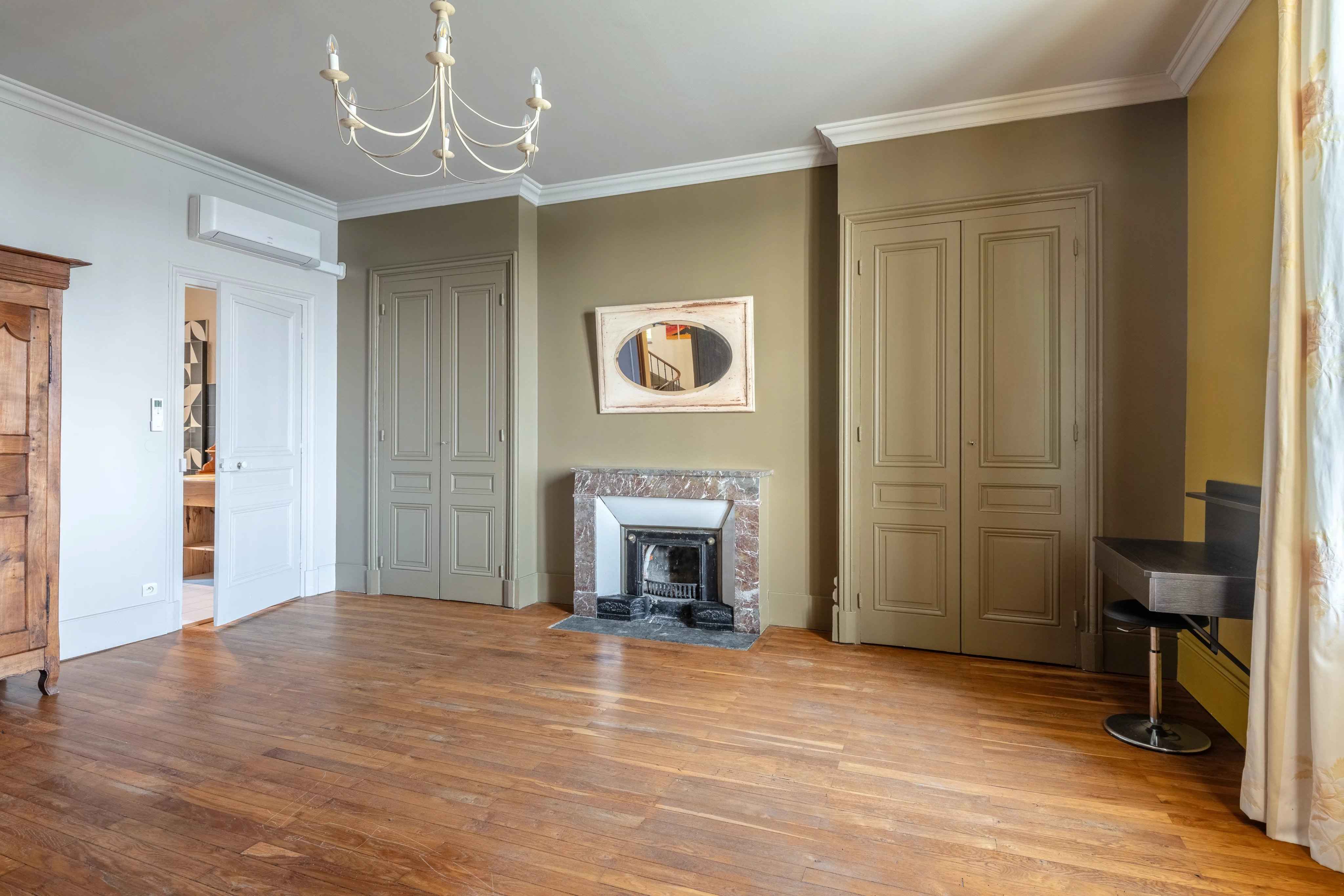 7b067140549e0cbee958d5d51597fee7 376009d423 4096 original - Attribut alt par défaut.