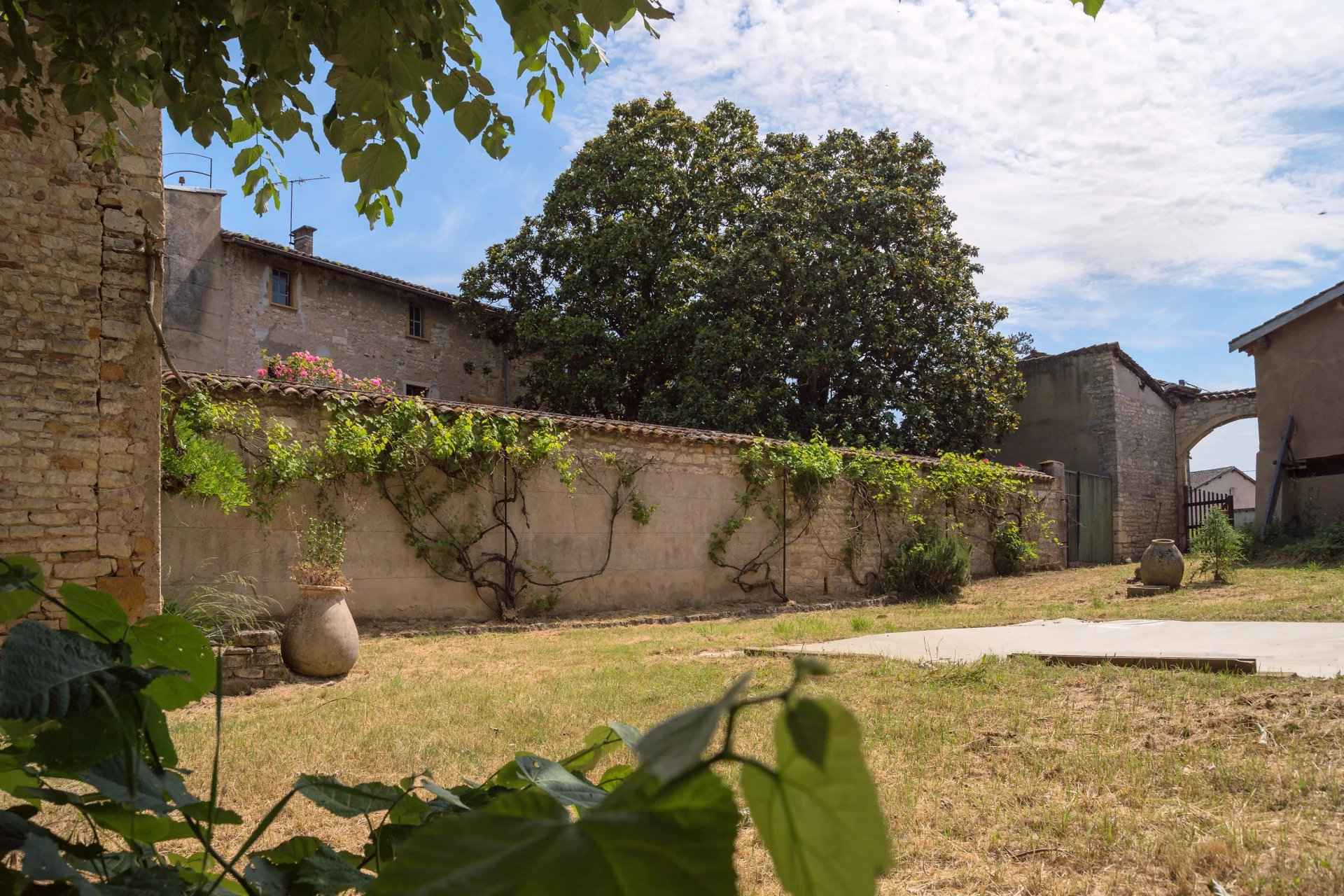 Fb5251f63b4b9a8aa4c59ccd2269f55e c8e5176b10 1920 original - Attribut alt par défaut.