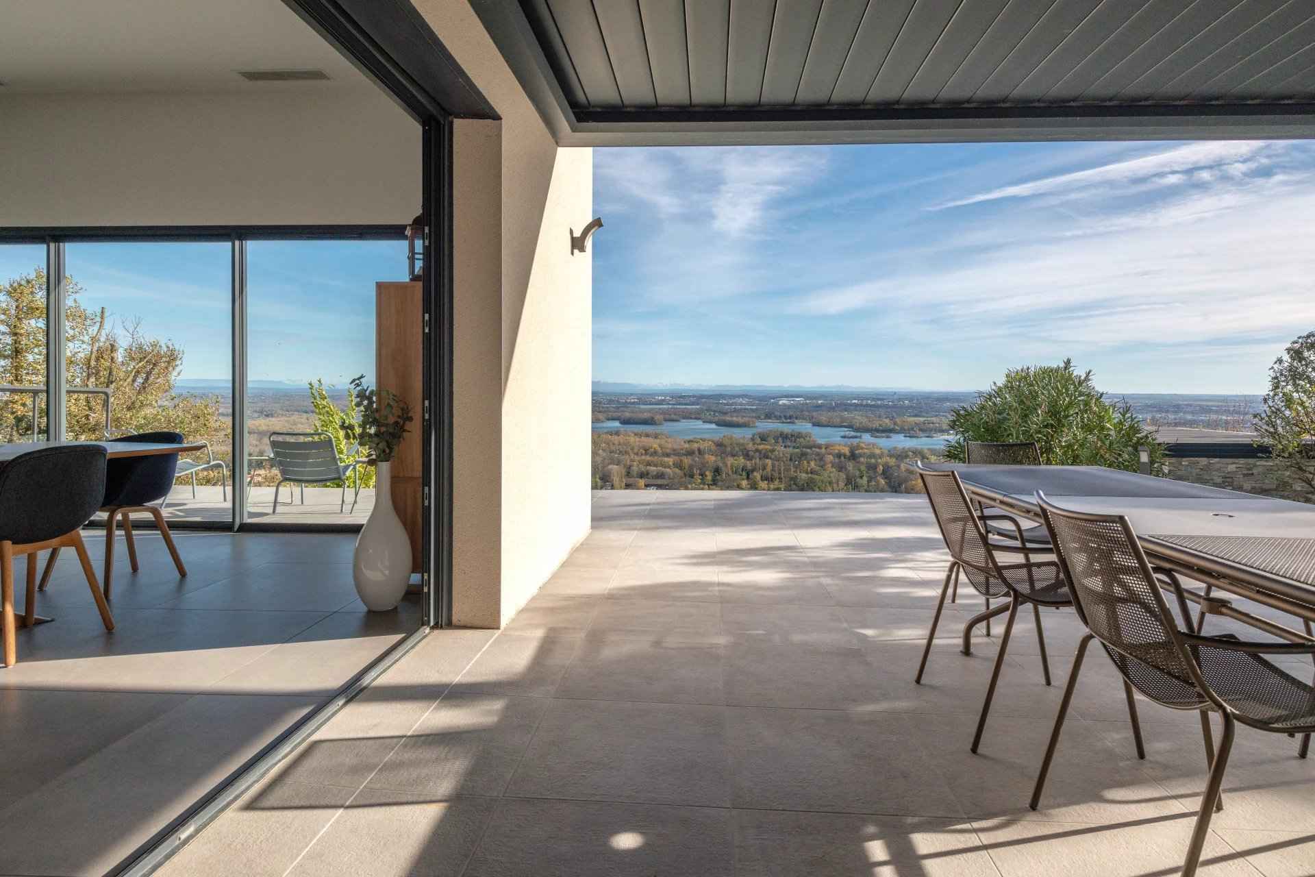 F55926c4740140209e593aab303cc2d0 c5a711f688 1920 original - Attribut alt par défaut.