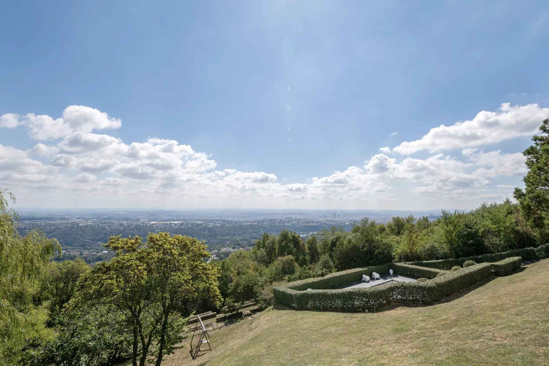 7186008a8ed14f89bd4e7af373e3adcf fb86ebabce 1920 original - Translation missing: en.helpers.application.image_tag.default_alt