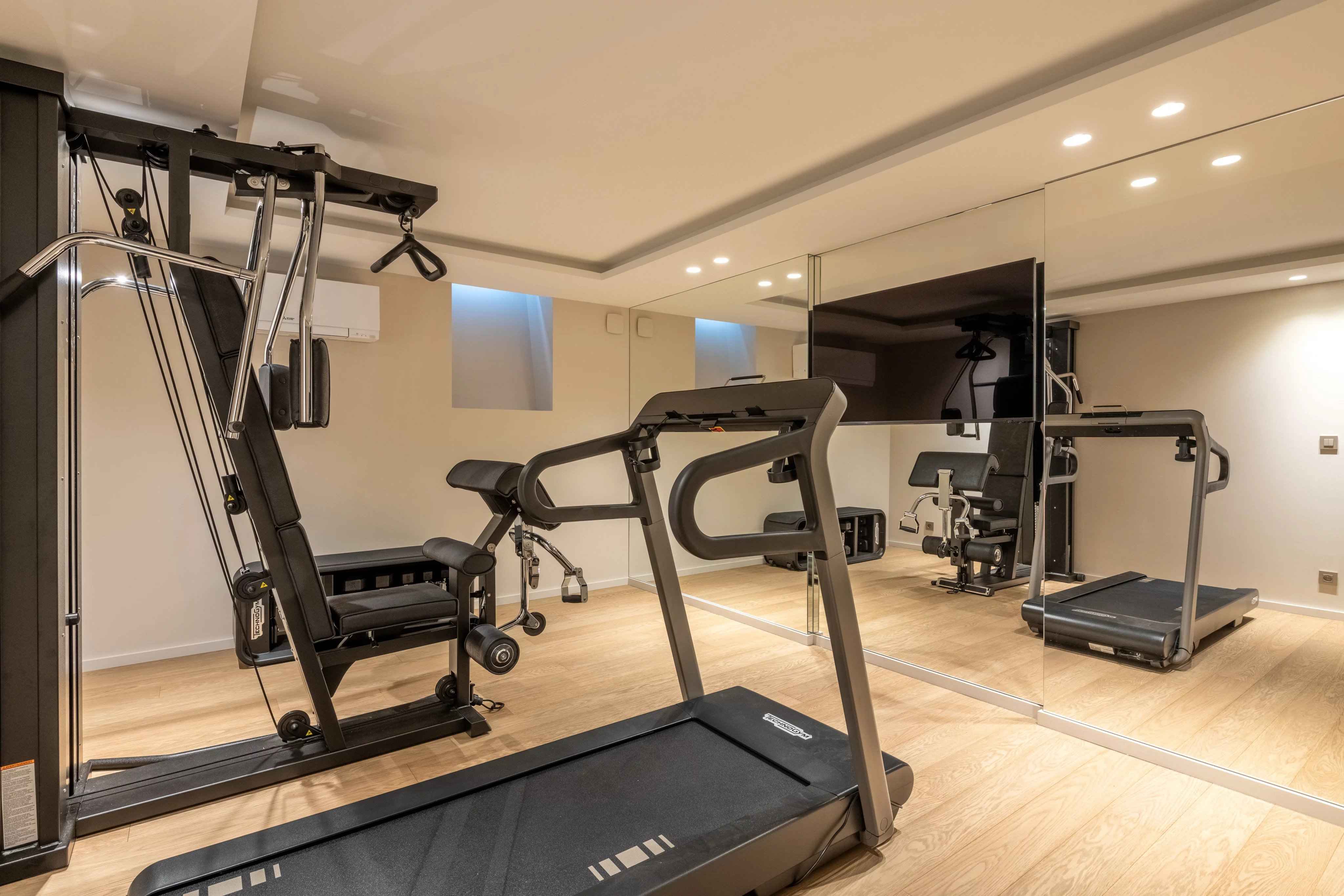 2340365b47cc547976ec81c07b122f60 a28c61c9ab 4096 original - Translation missing: en.helpers.application.image_tag.default_alt