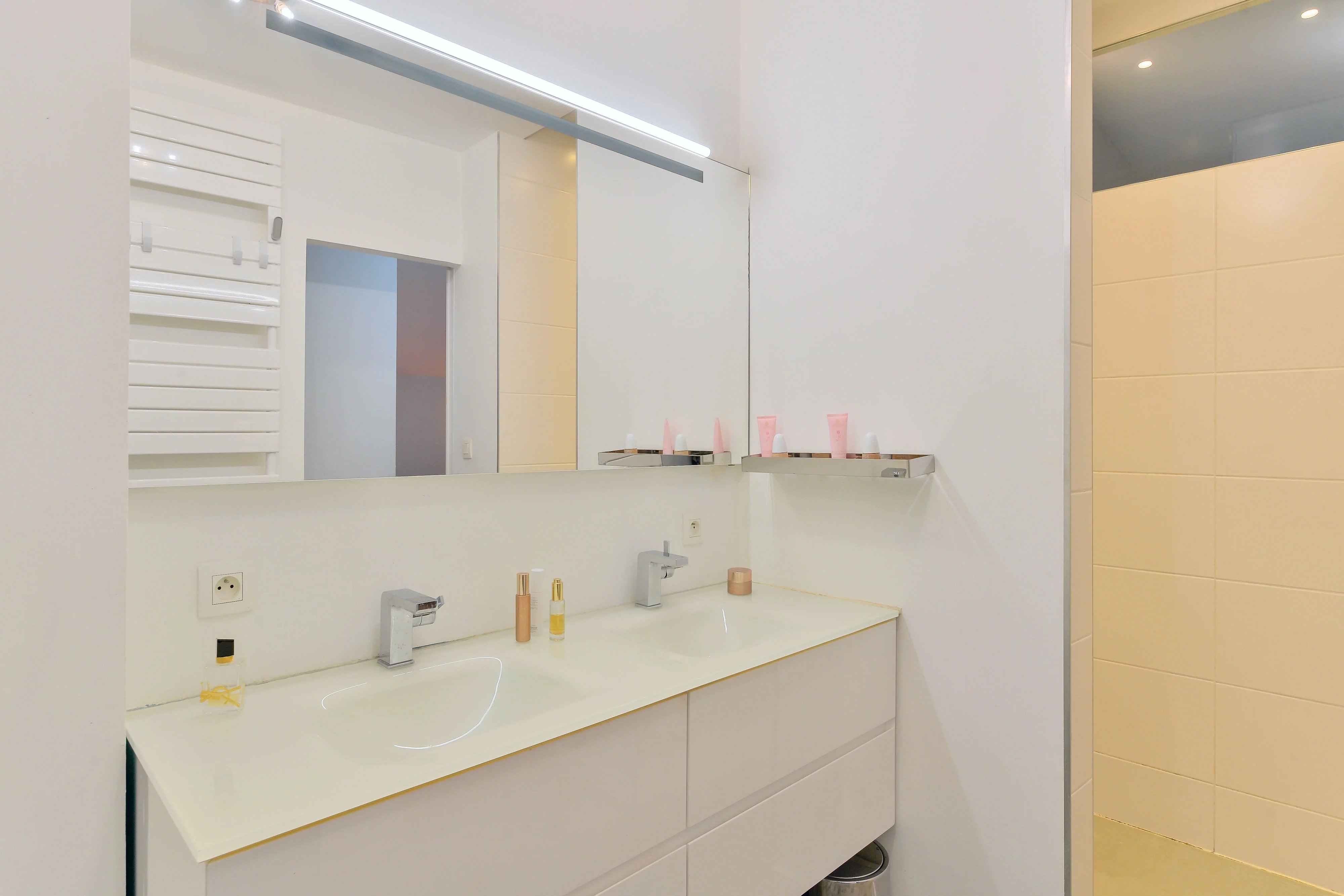 F5dc5bd708619df75909261a0514c98f adc3dac23e 4000 original - Translation missing: en.helpers.application.image_tag.default_alt