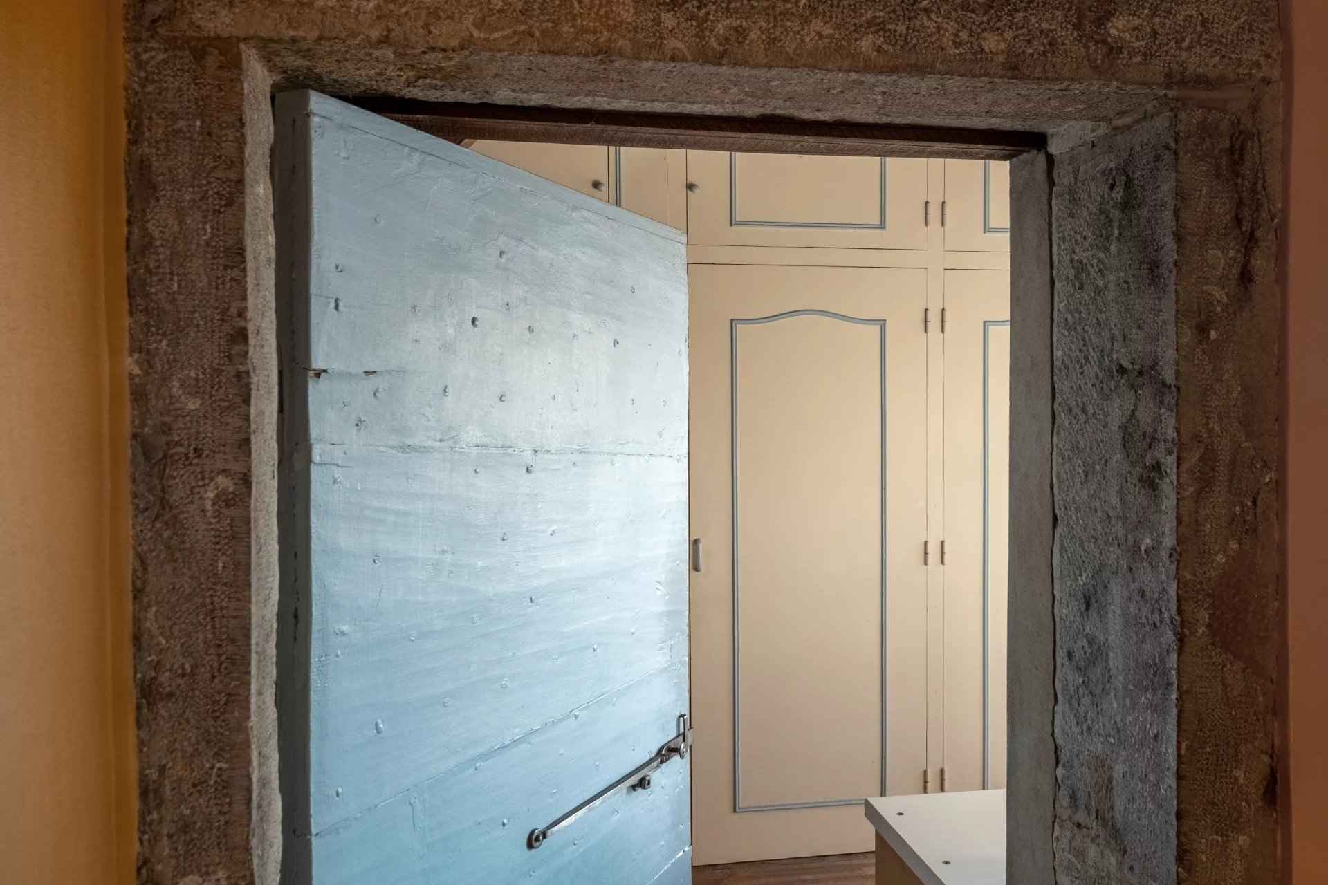 Cba30a4f9535b7e74b2b37615b8c6040 93475bc340 1920 original - Translation missing: en.helpers.application.image_tag.default_alt