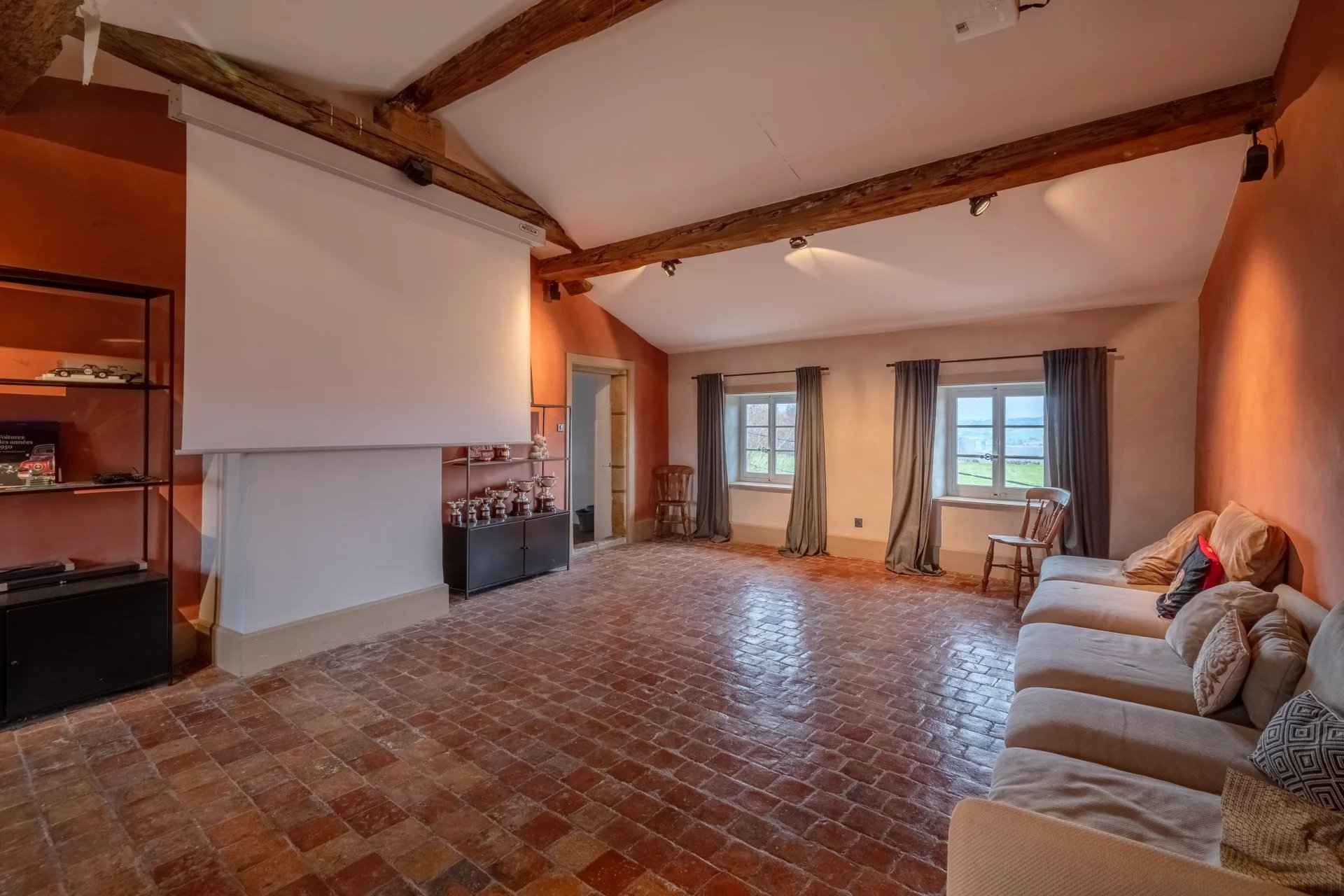 979ae49e04ef5fe94bd2026b104e8c8d 15ae48a7fa 1920 original - Attribut alt par défaut.