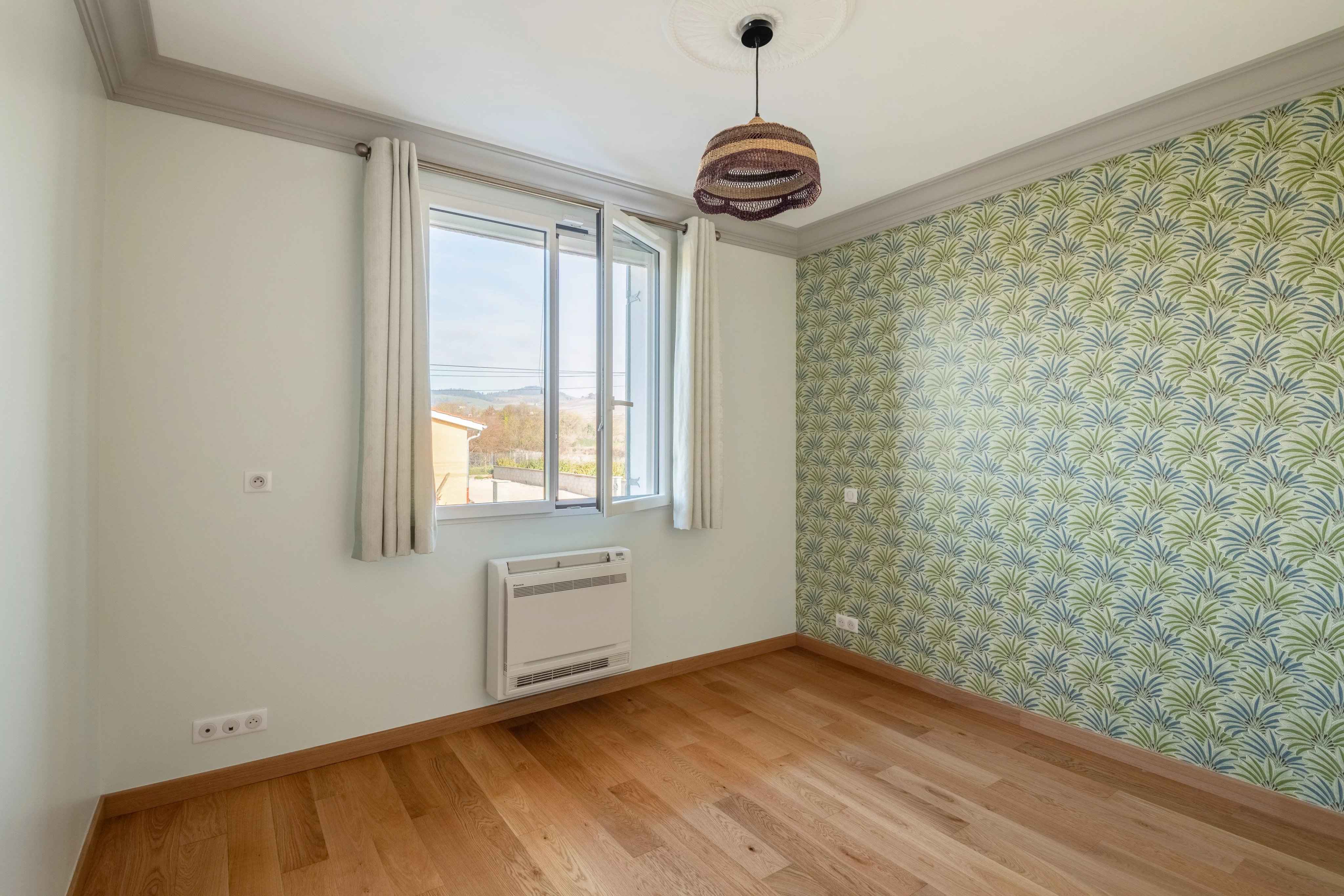 Fbe6515b203df939a3c88c2804108086 d50d7880ca 4096 original - Attribut alt par défaut.