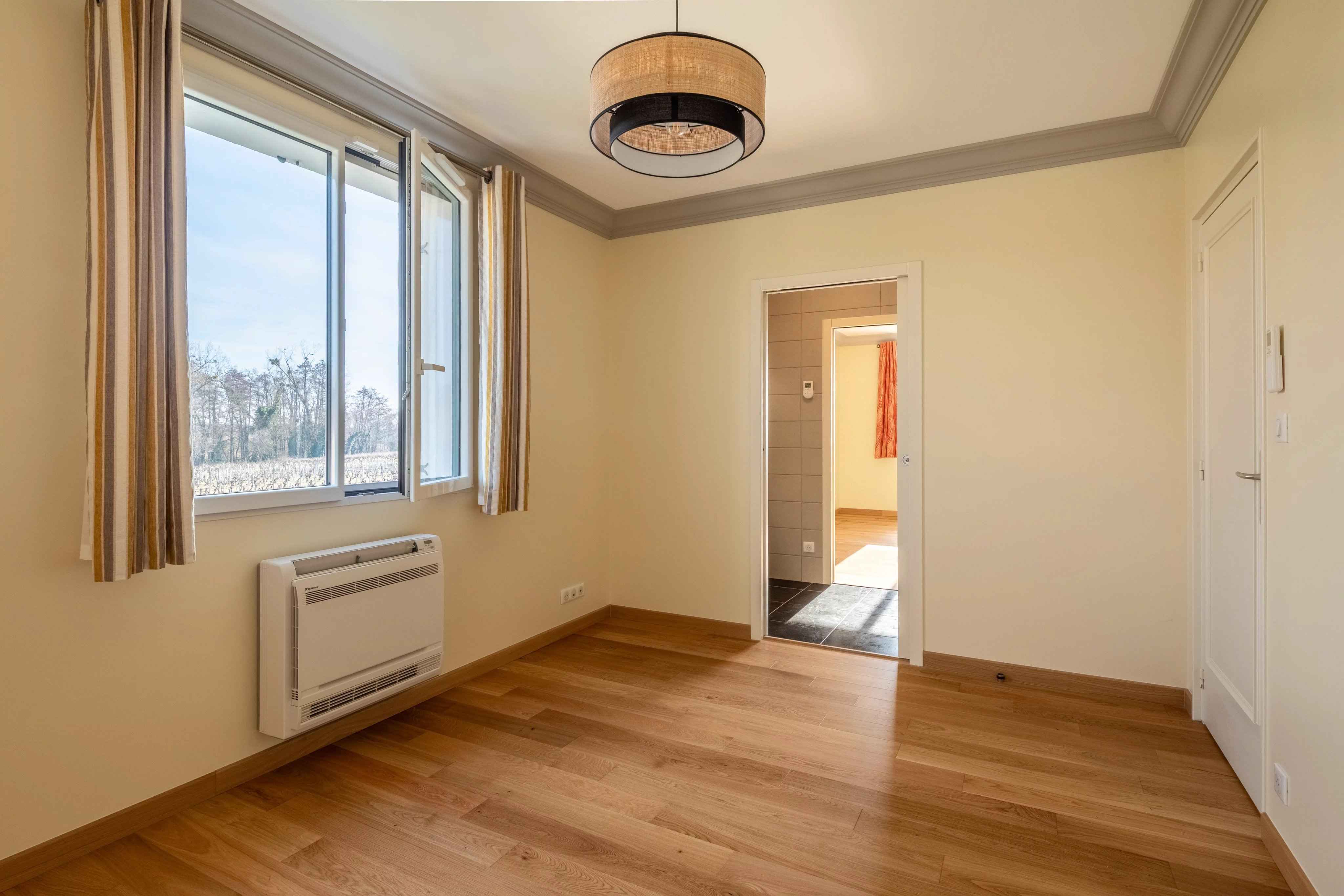 A96f337b170d2e0379f9ac69cda2a0cf 964287f588 4096 original - Attribut alt par défaut.