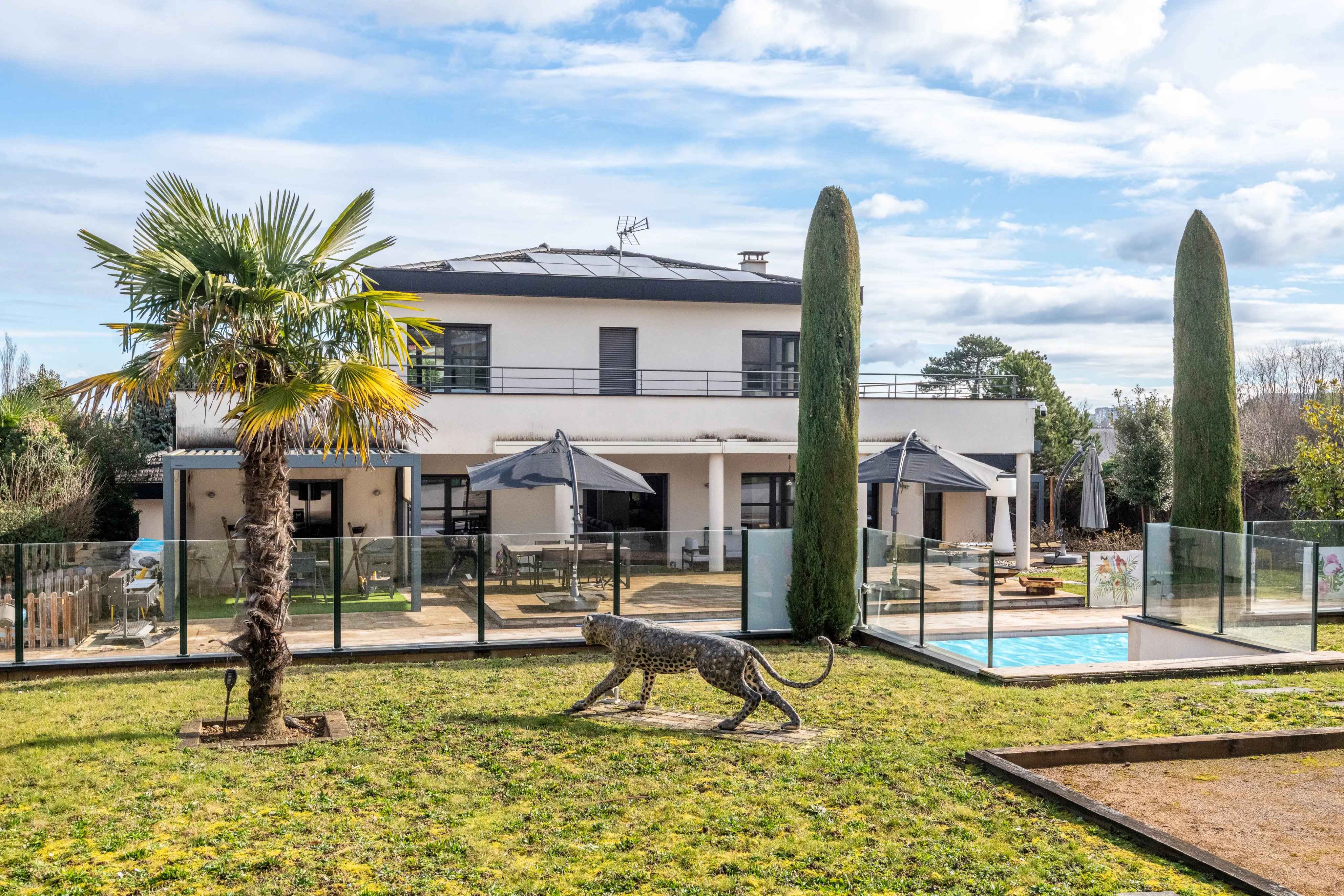 Fbe7df76b6fd74e804f3368665c69754 c6eca236f2 4096 original - Attribut alt par défaut.